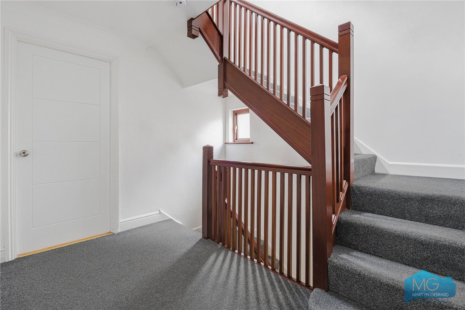 5 bedroom End of Terrace House to rent - Martyn Gerrard