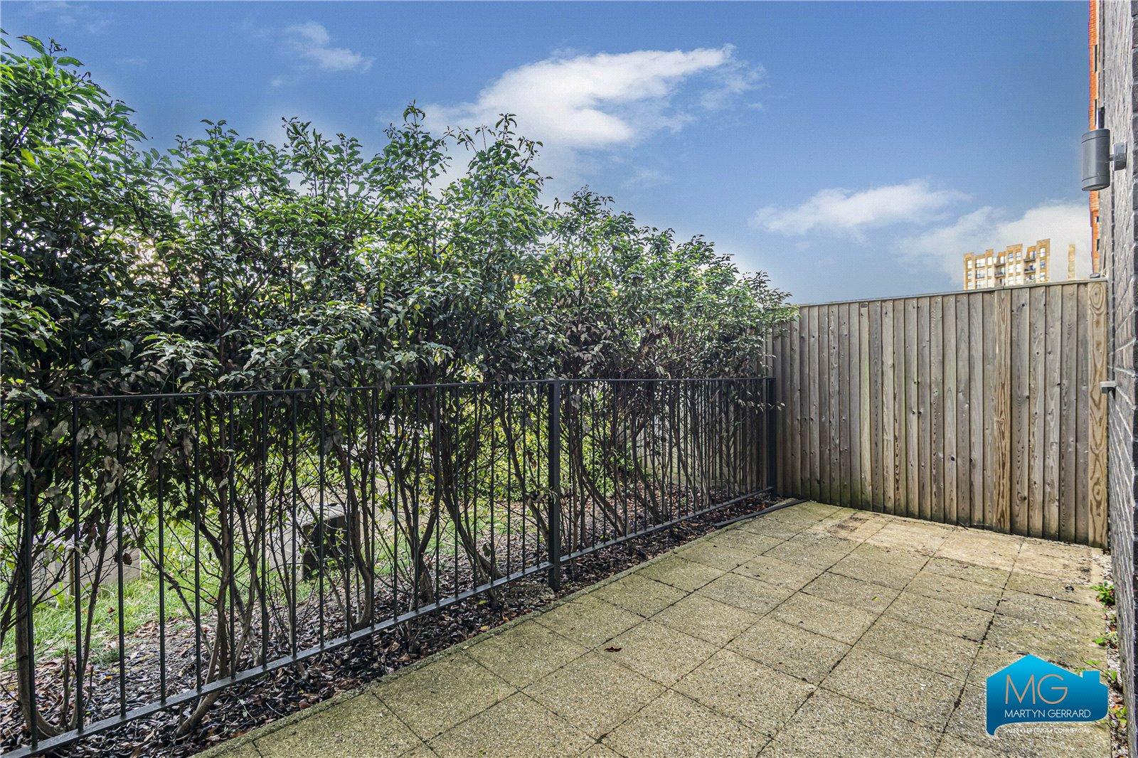 1 bedroom Ground Floor Flat to rent - Martyn Gerrard