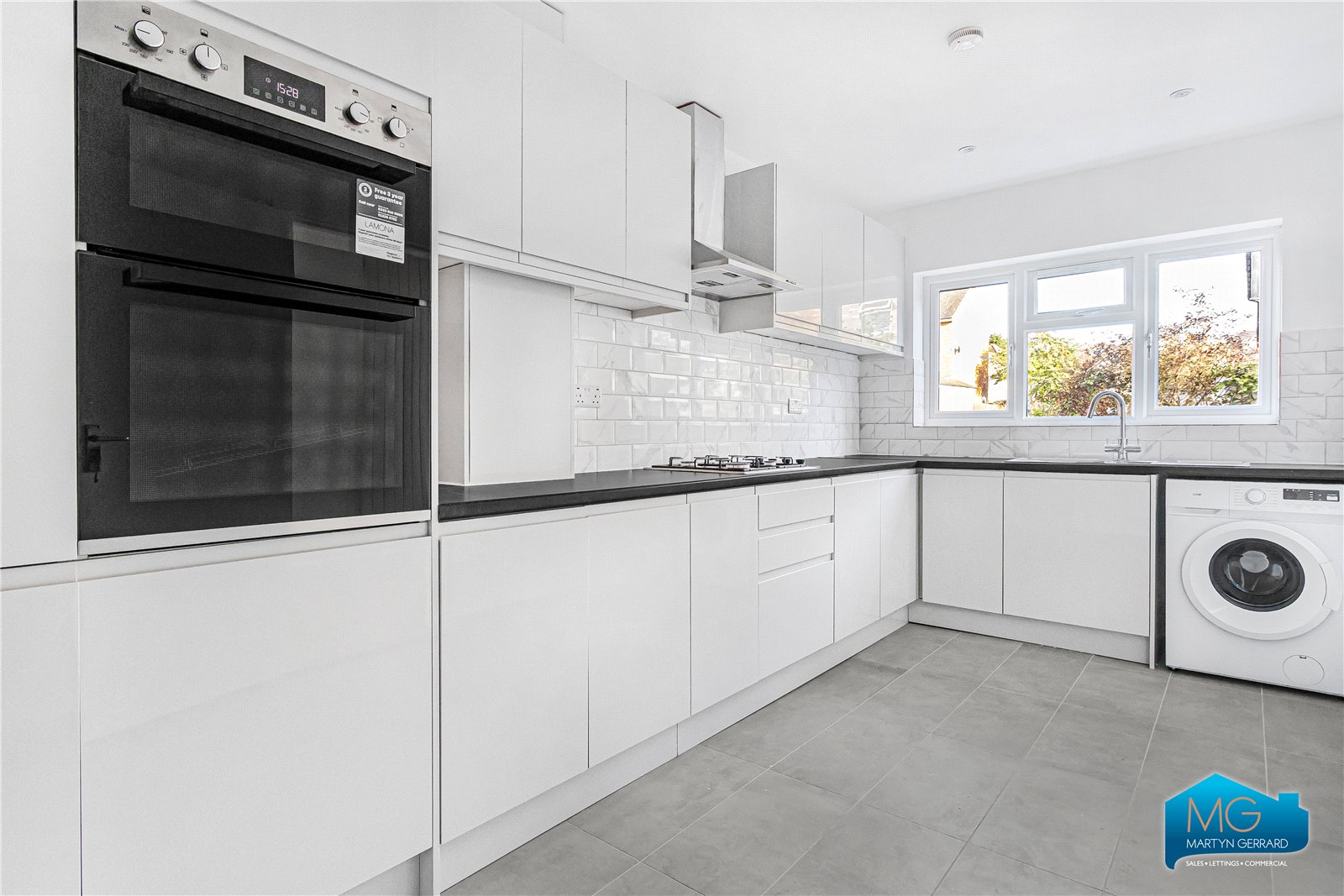 3 bedroom House to rent - Martyn Gerrard