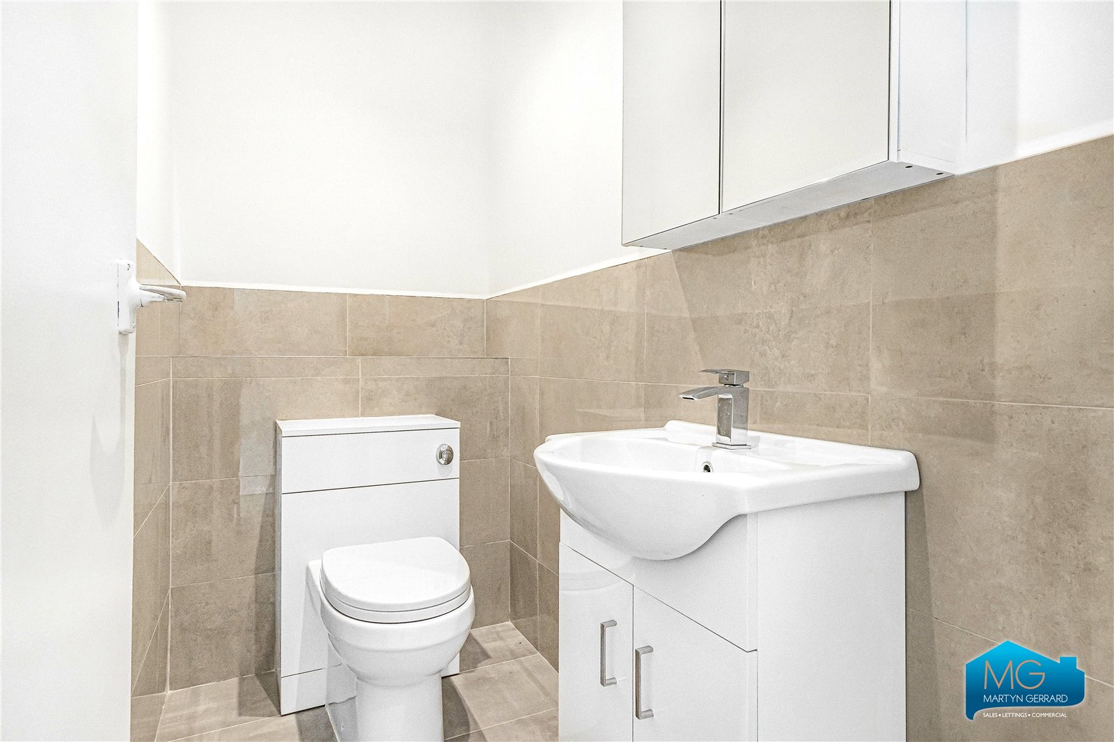 3 bedroom House to rent - Martyn Gerrard
