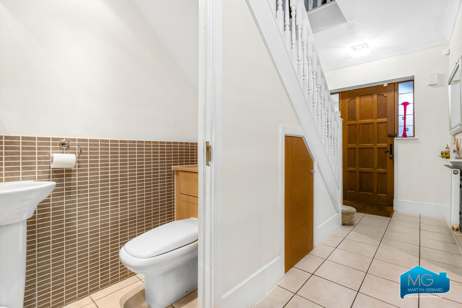 4 bedroom Detached House to rent - Martyn Gerrard
