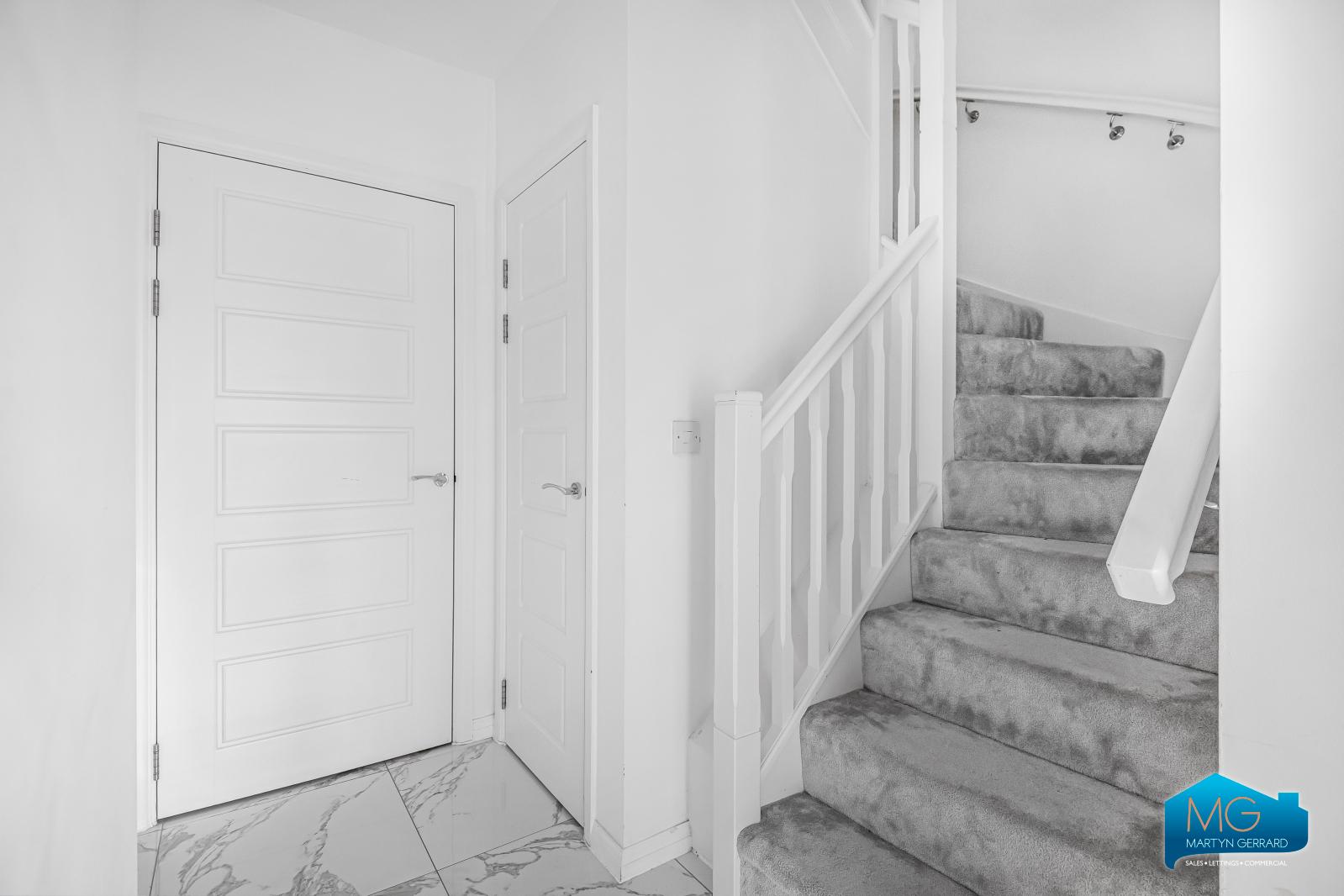 3 bedroom Ground Floor Flat to rent - Martyn Gerrard