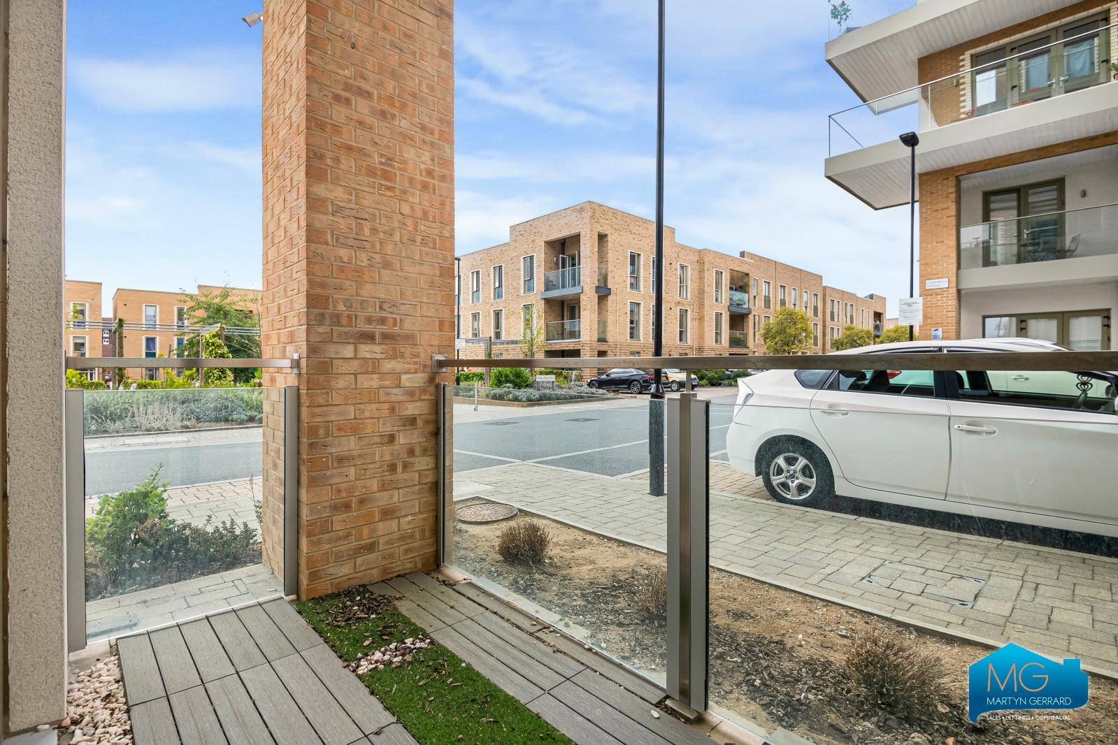 3 bedroom Ground Floor Flat to rent - Martyn Gerrard