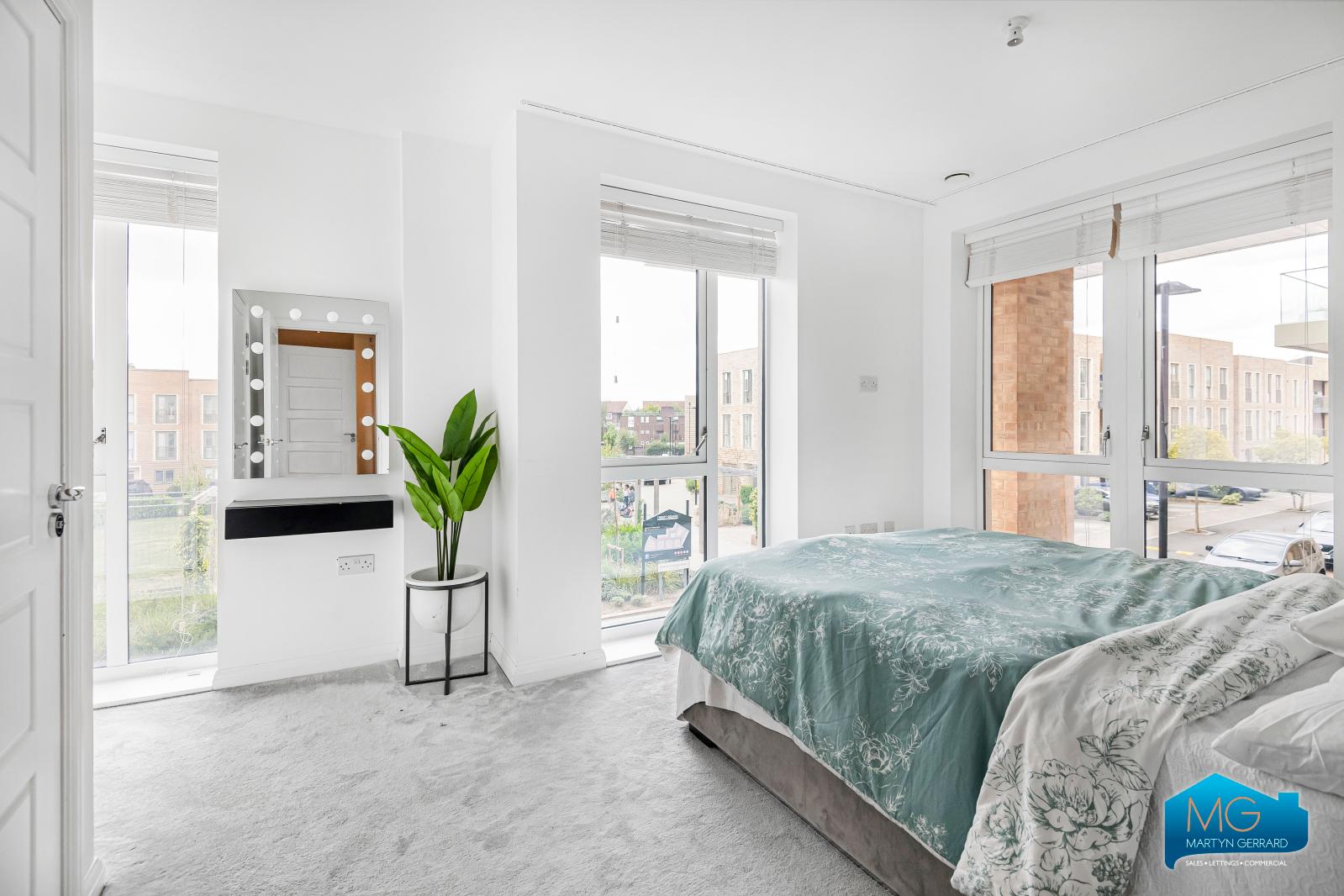 3 bedroom Ground Floor Flat to rent - Martyn Gerrard