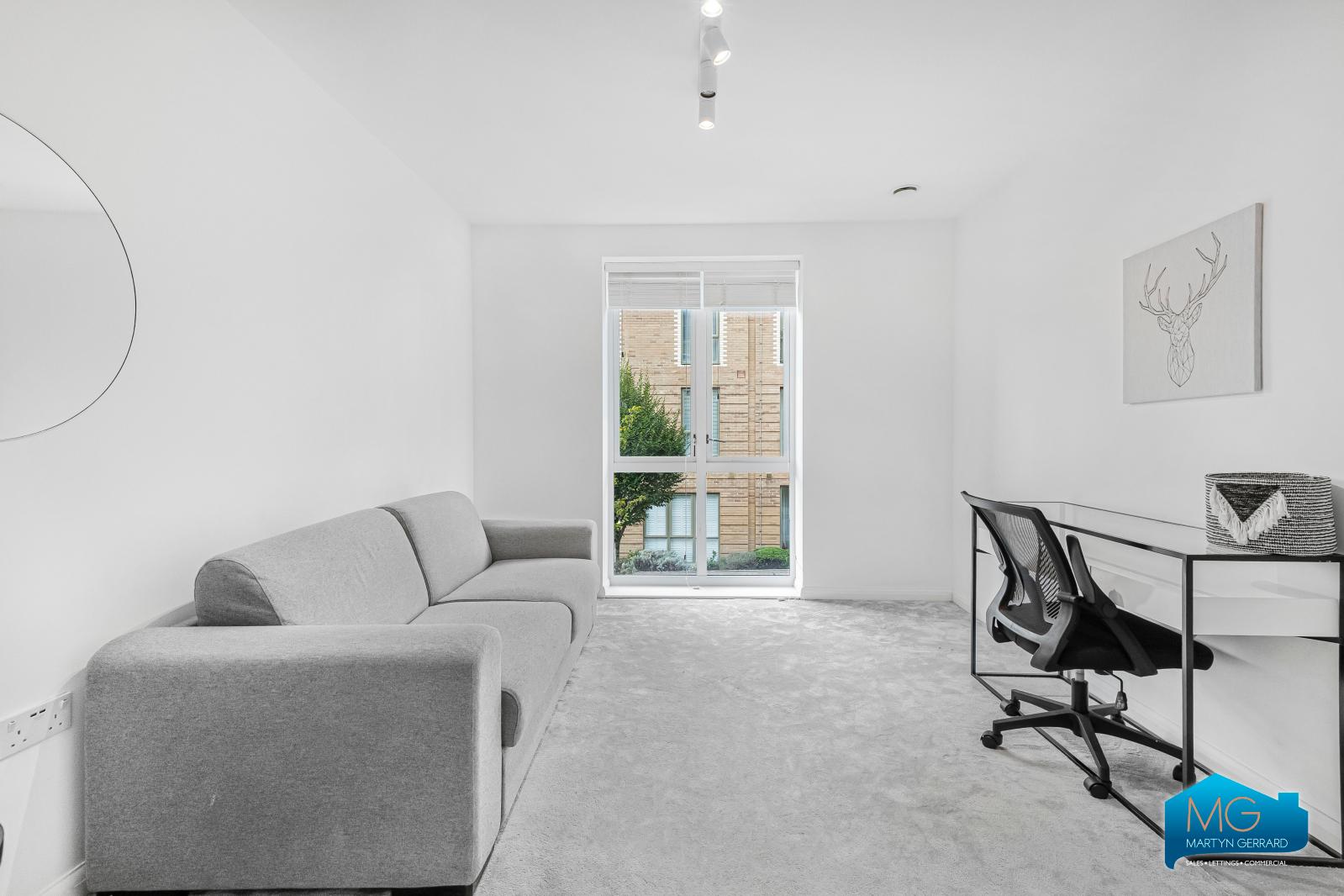 3 bedroom Ground Floor Flat to rent - Martyn Gerrard