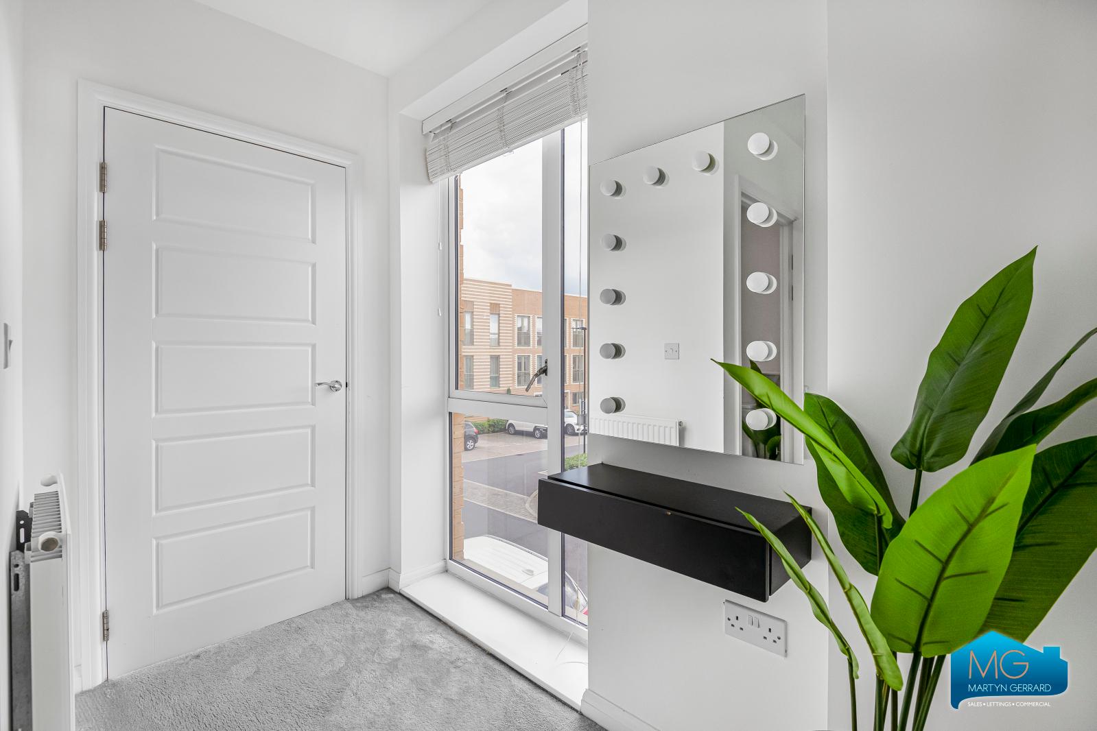 3 bedroom Ground Floor Flat to rent - Martyn Gerrard