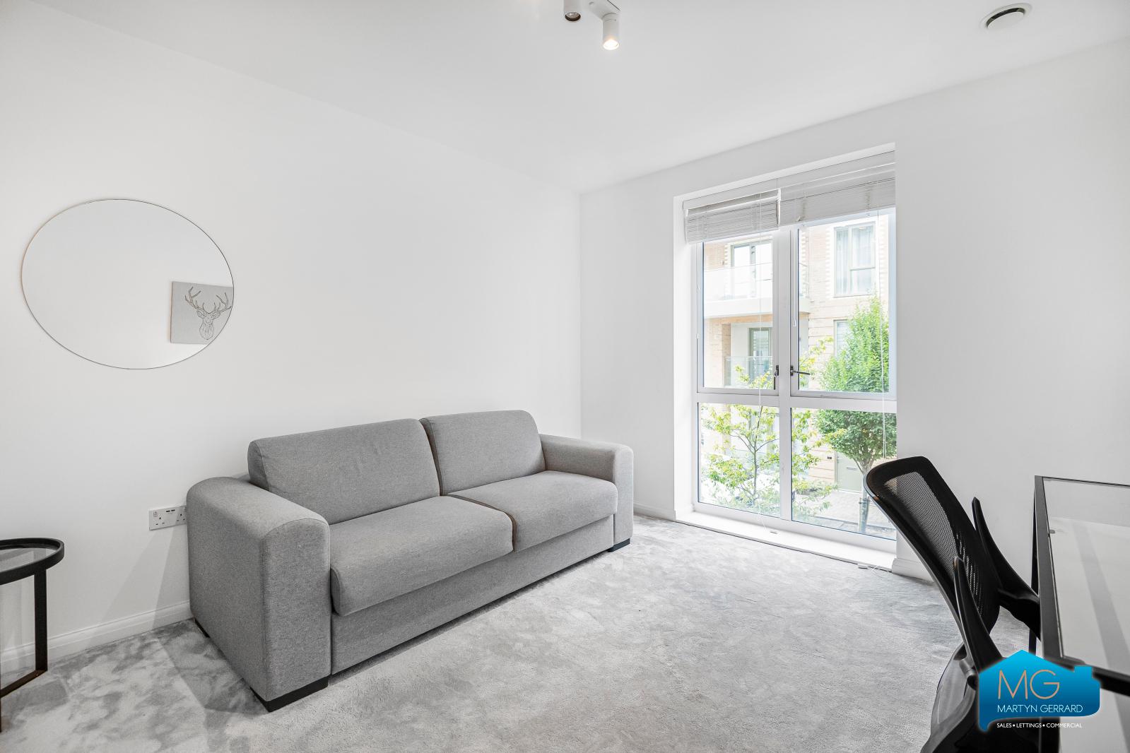 3 bedroom Ground Floor Flat to rent - Martyn Gerrard