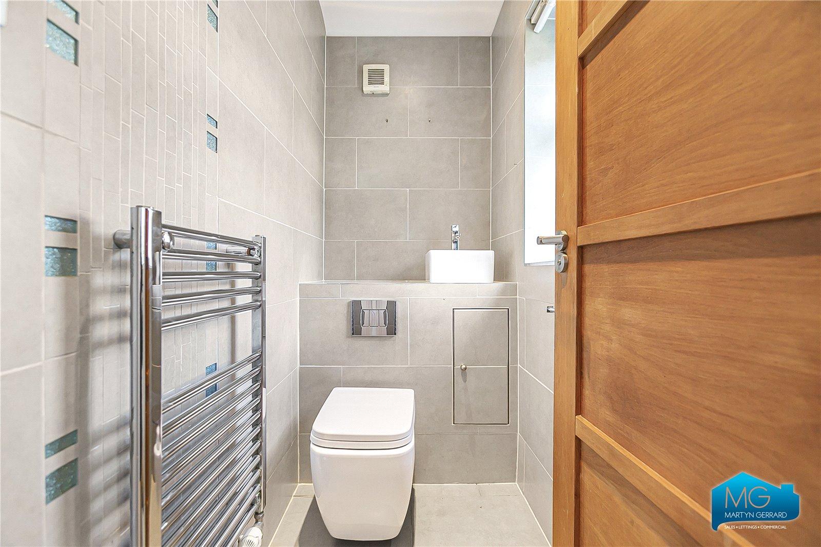 3 bedroom Semi-Detached House to rent - Martyn Gerrard