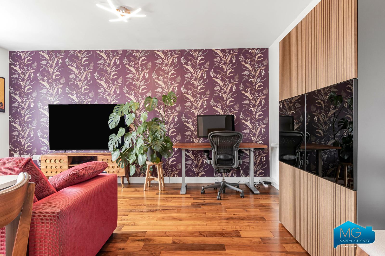 2 bedroom Apartment to rent - Martyn Gerrard
