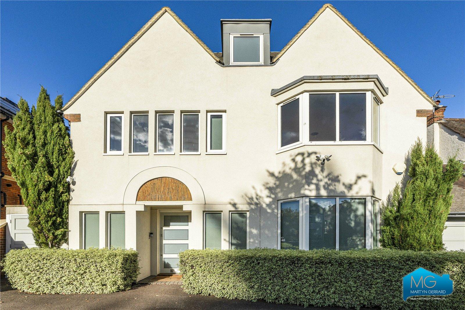 5 bedroom Detached House to rent - Martyn Gerrard