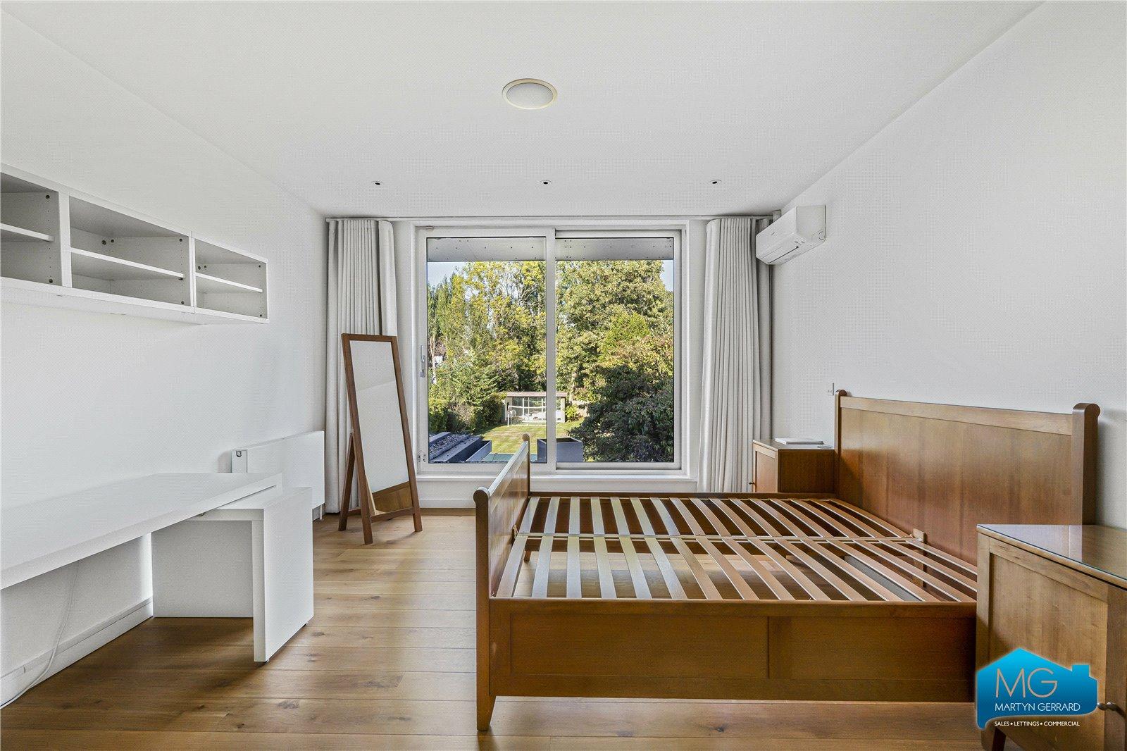 5 bedroom Detached House to rent - Martyn Gerrard