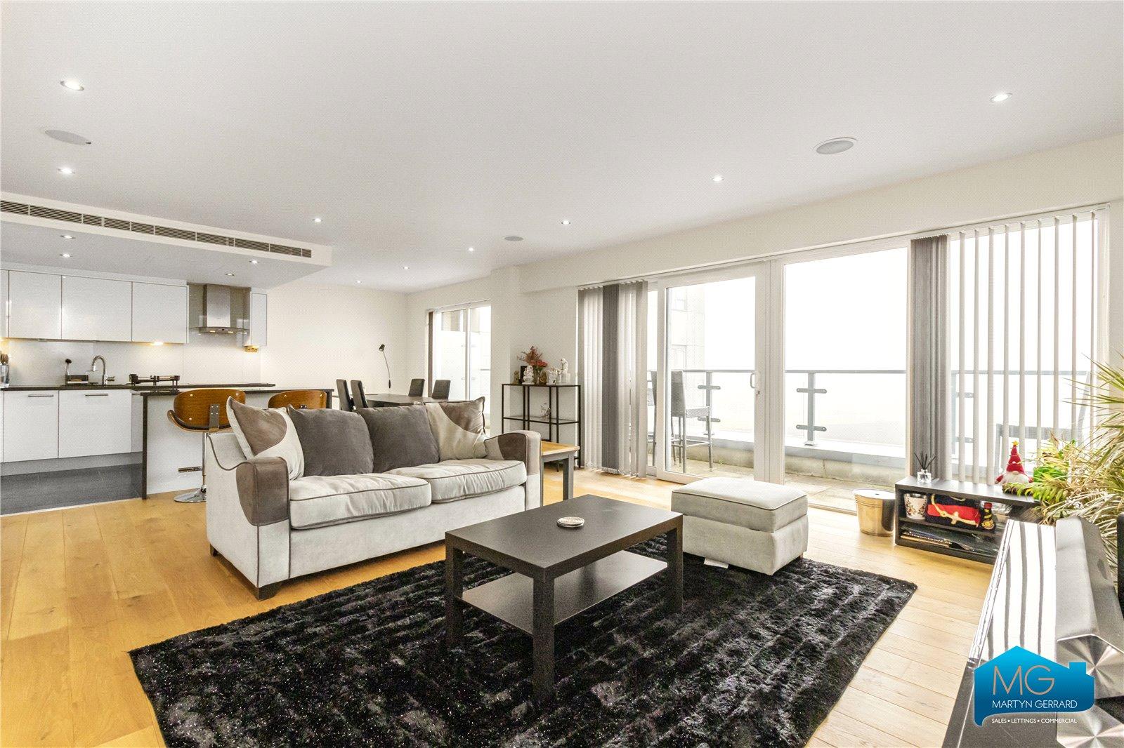 3 bedroom Apartment to rent - Martyn Gerrard
