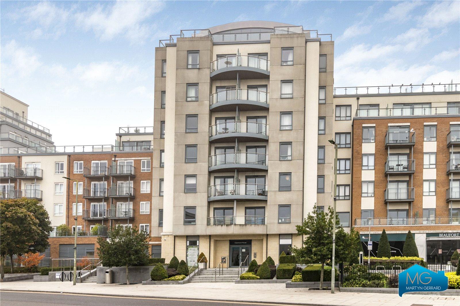 3 bedroom Apartment to rent - Martyn Gerrard