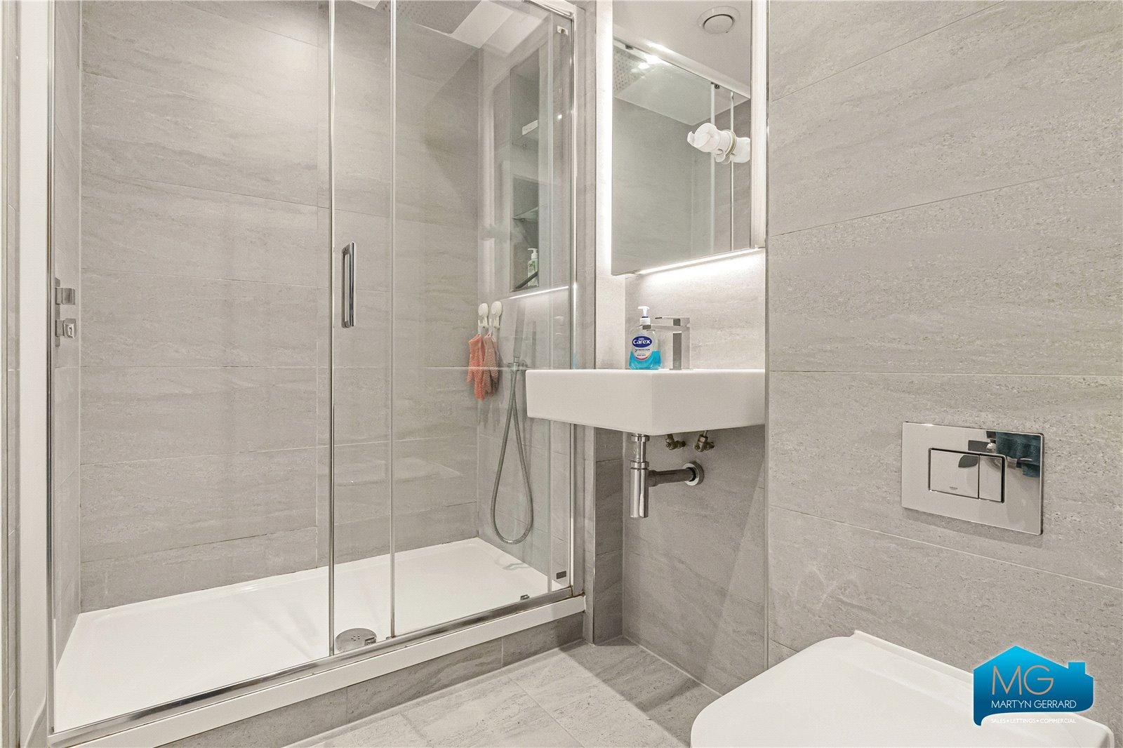 2 bedroom Apartment to rent - Martyn Gerrard