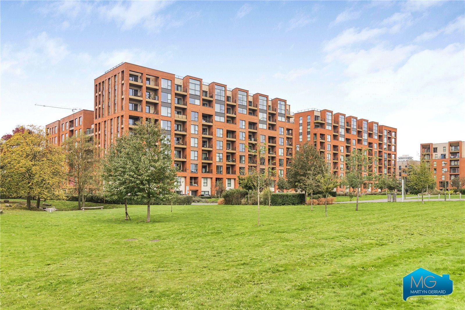 2 bedroom Apartment to rent - Martyn Gerrard