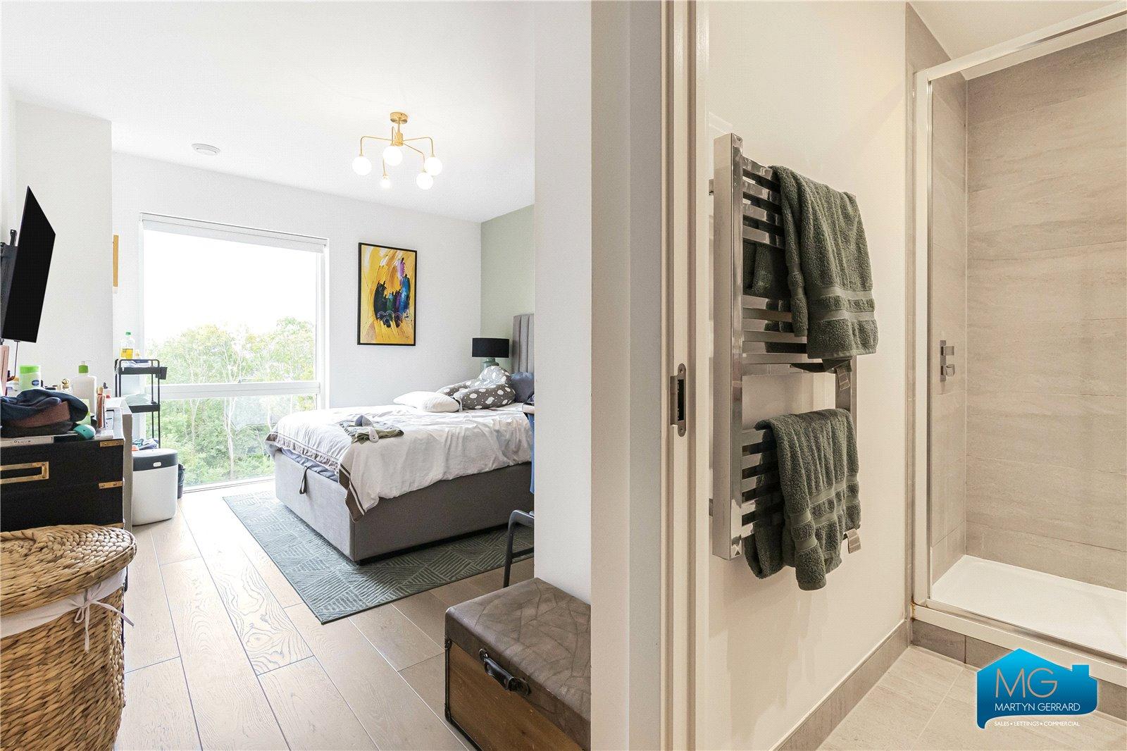 2 bedroom Apartment to rent - Martyn Gerrard