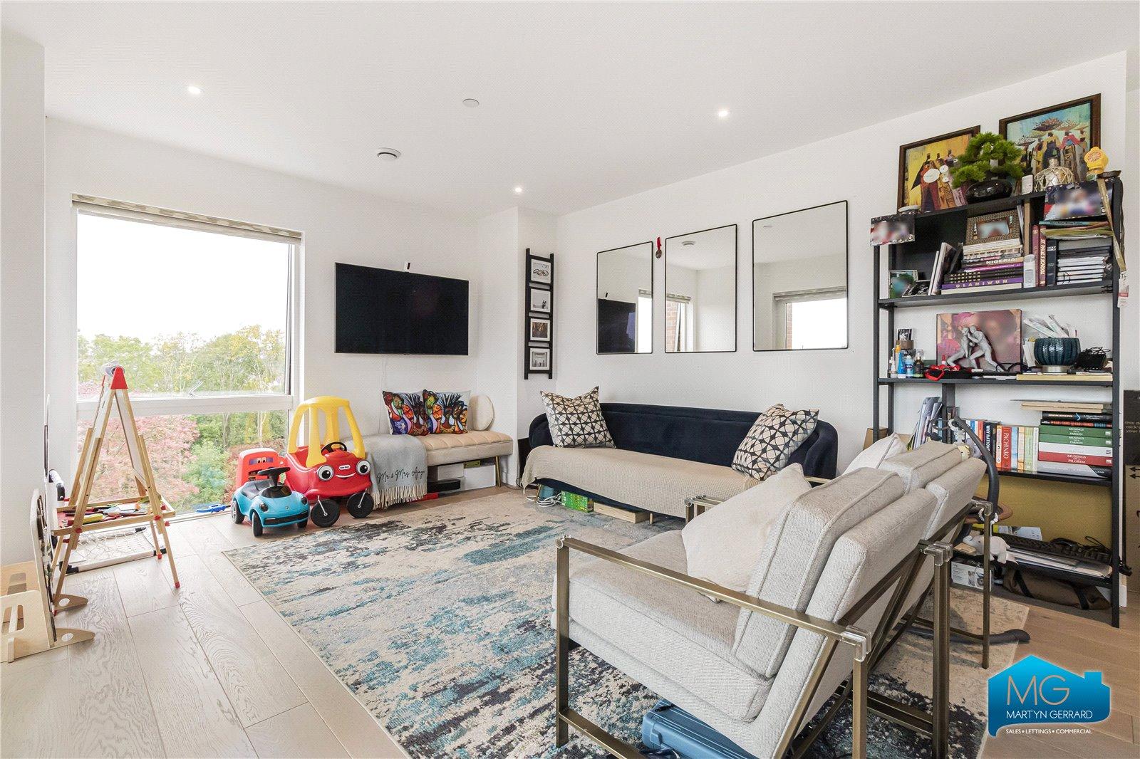 2 bedroom Apartment to rent - Martyn Gerrard