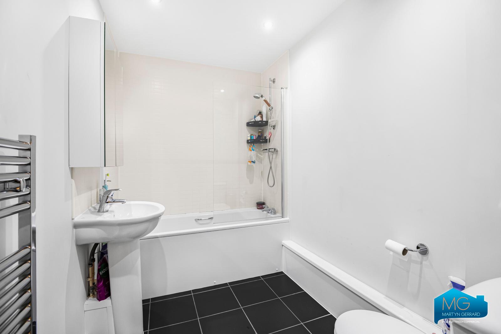 1 bedroom Apartment to rent - Martyn Gerrard