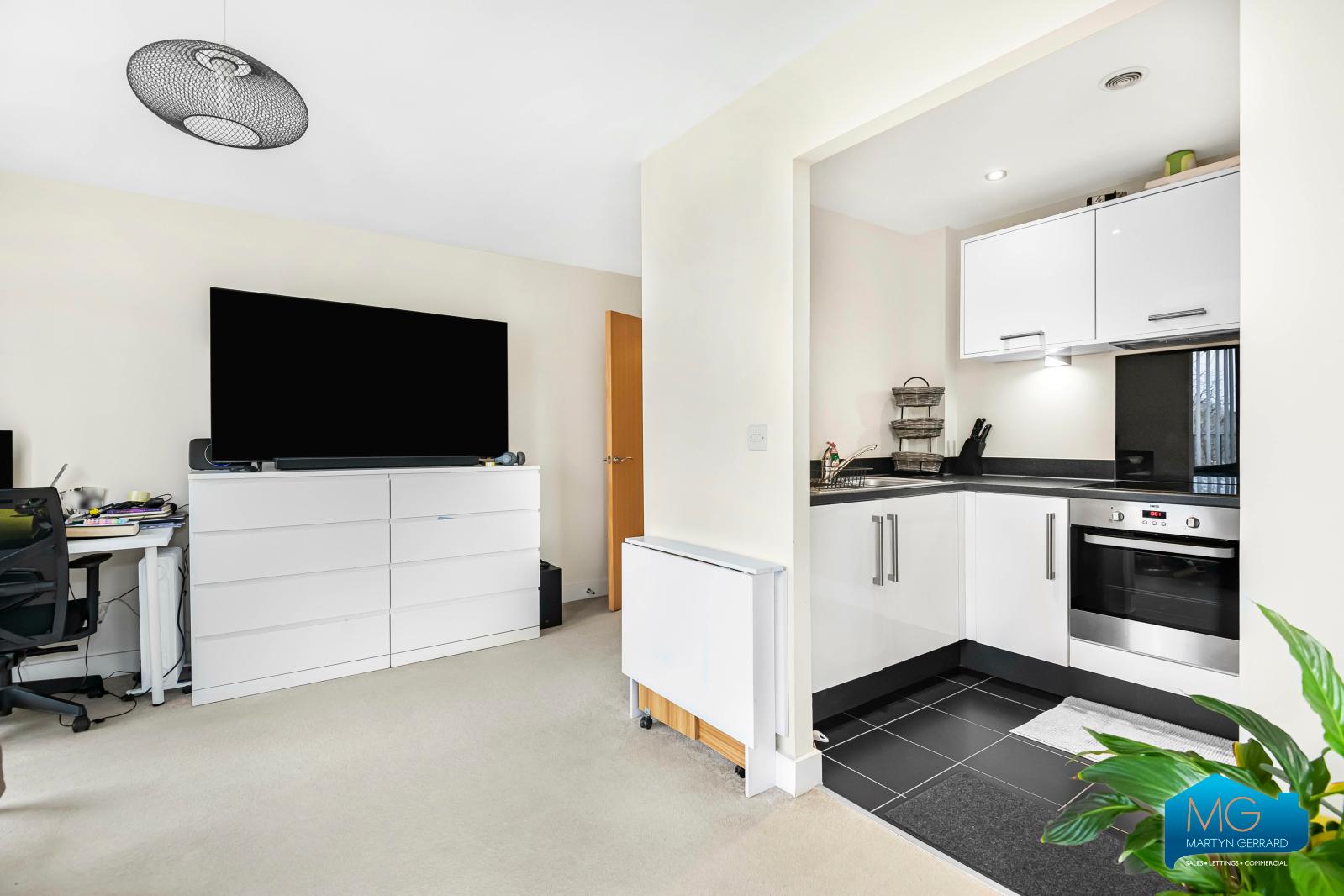 1 bedroom Apartment to rent - Martyn Gerrard