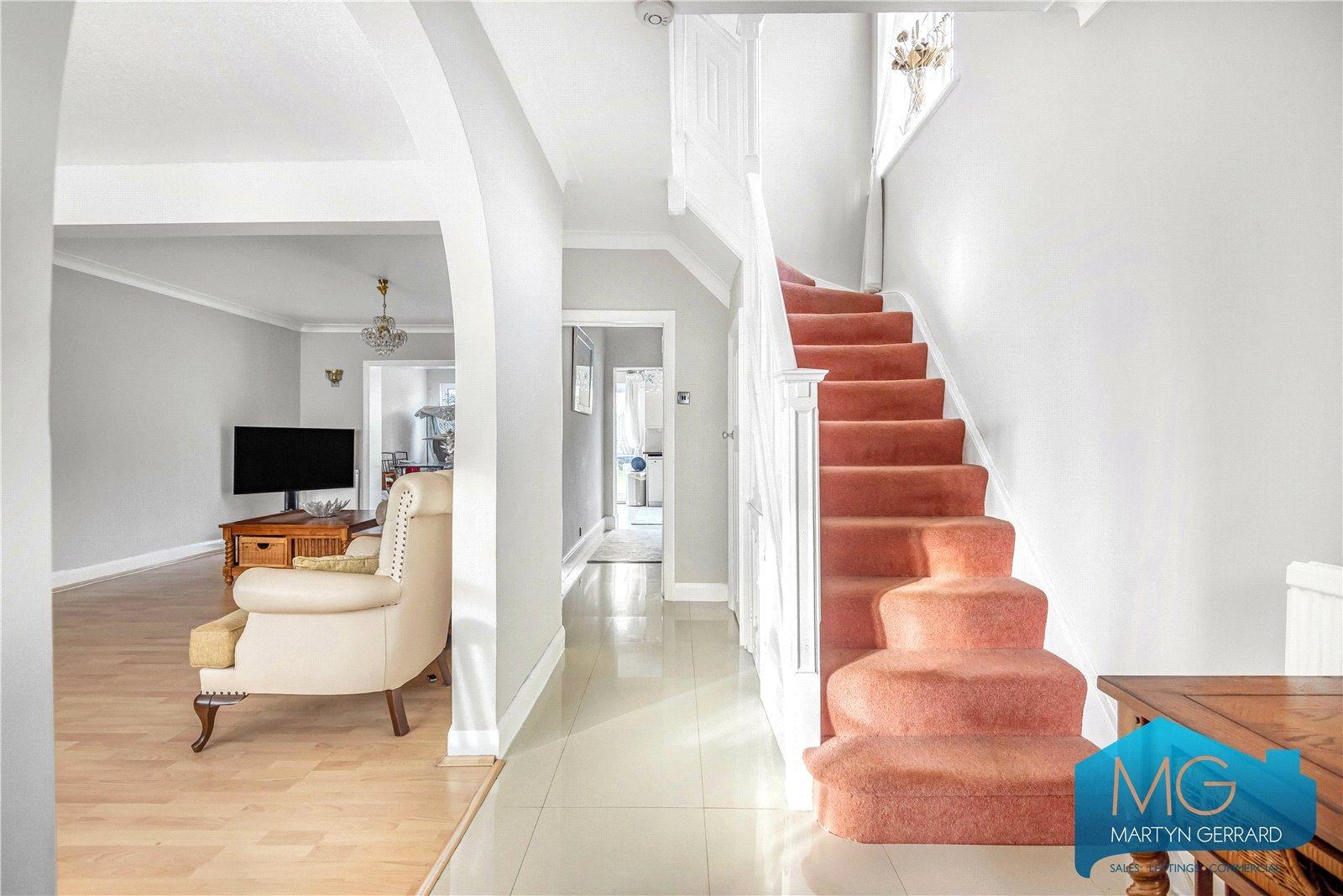 3 bedroom Semi-Detached House to rent - Martyn Gerrard