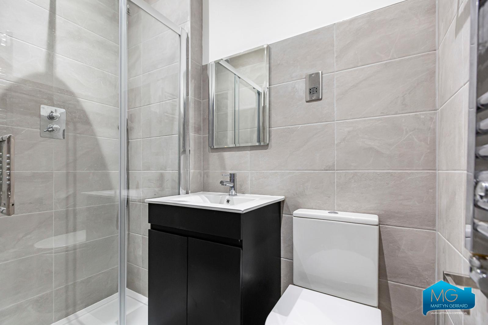 2 bedroom Apartment to rent - Martyn Gerrard
