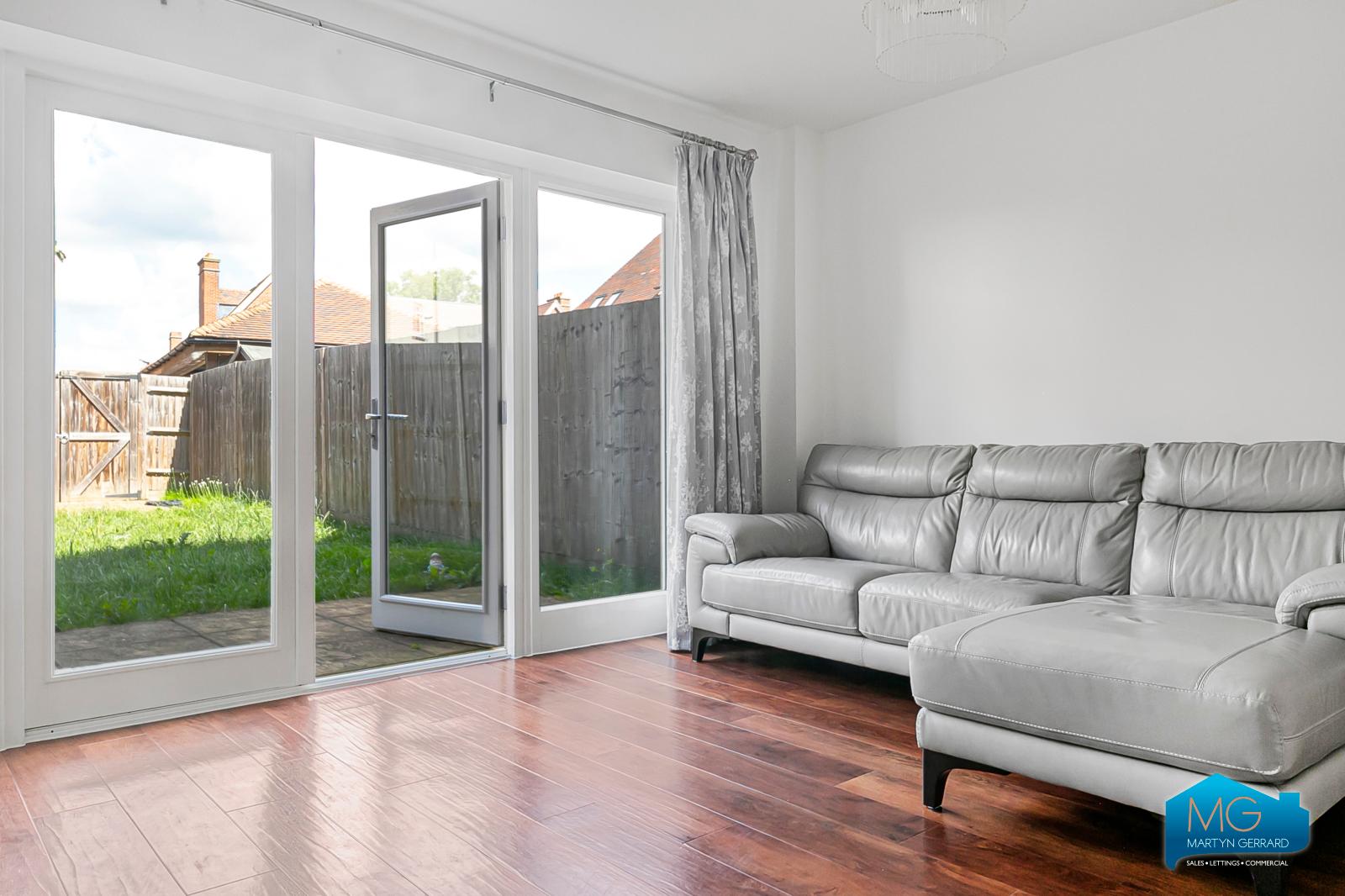 3 bedroom Terraced House to rent - Martyn Gerrard