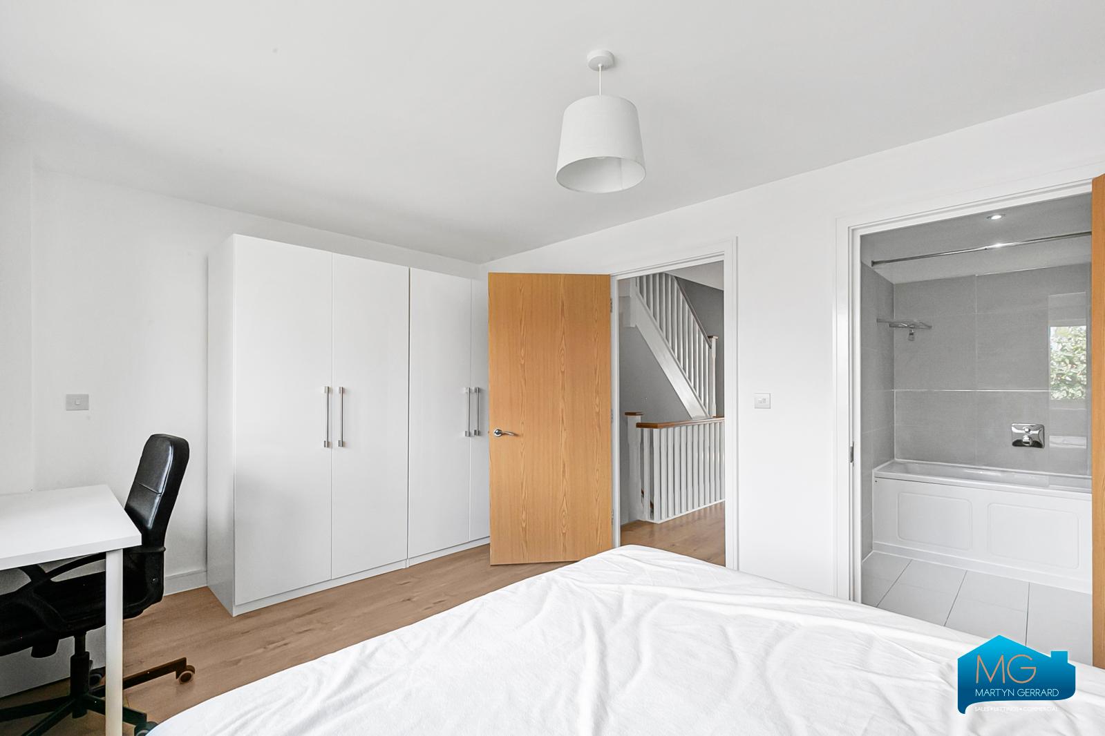 3 bedroom Terraced House to rent - Martyn Gerrard