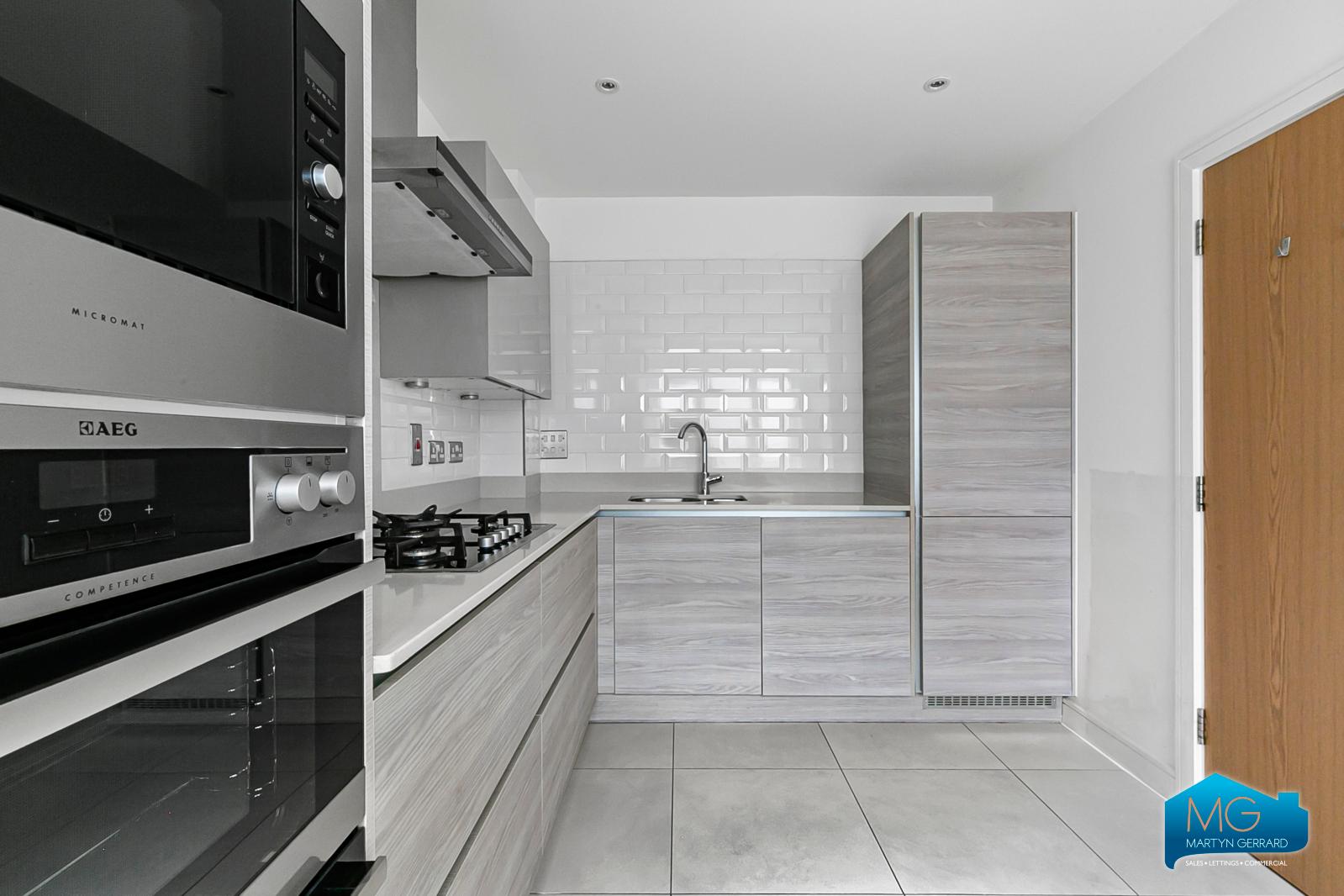 3 bedroom Terraced House to rent - Martyn Gerrard
