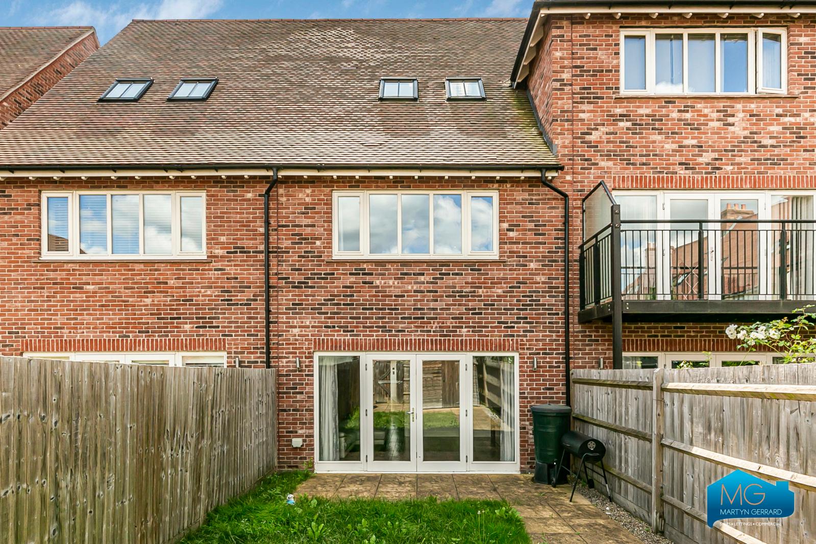 3 bedroom Terraced House to rent - Martyn Gerrard