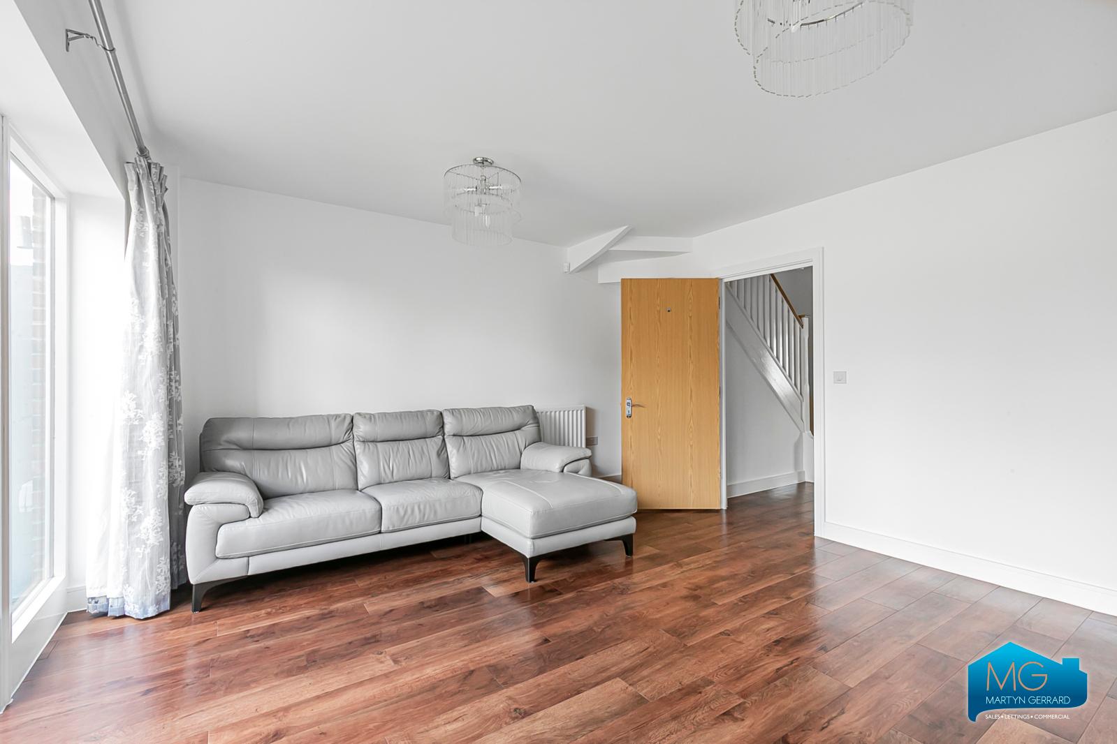 3 bedroom Terraced House to rent - Martyn Gerrard