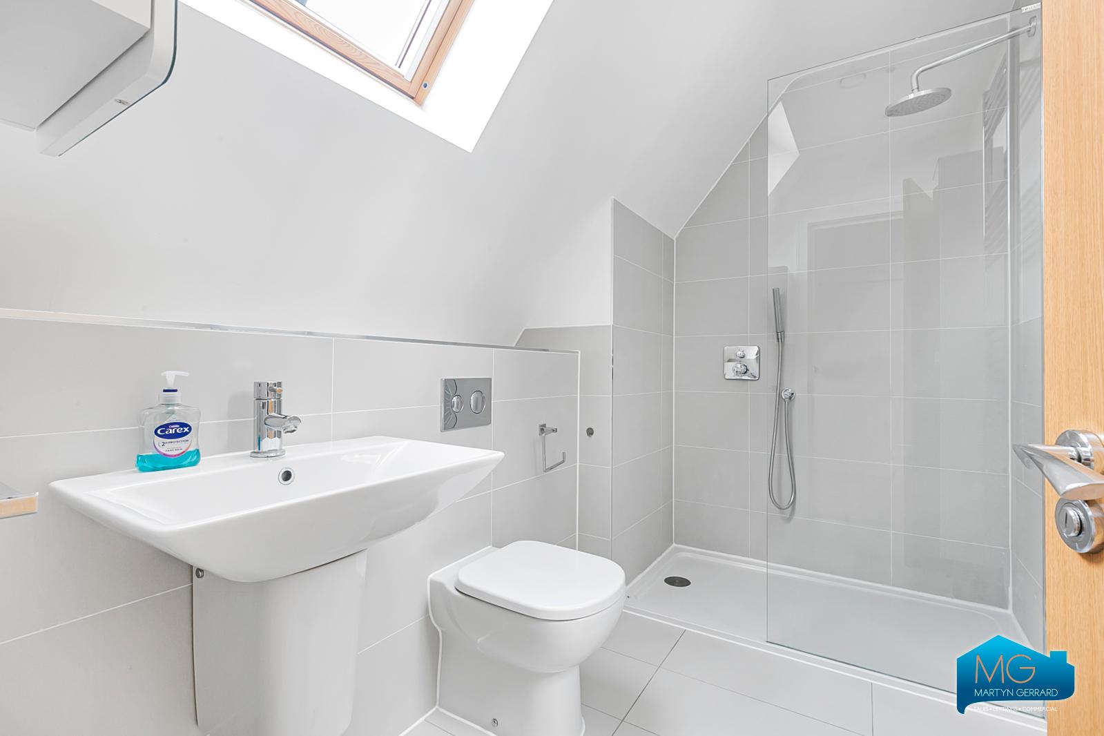 3 bedroom Terraced House to rent - Martyn Gerrard