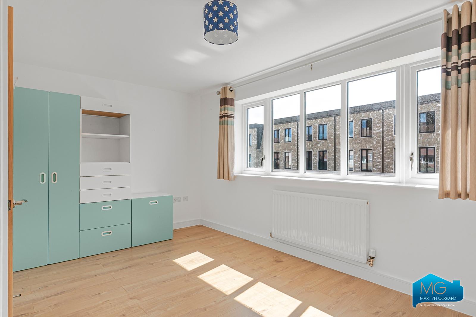 3 bedroom Terraced House to rent - Martyn Gerrard