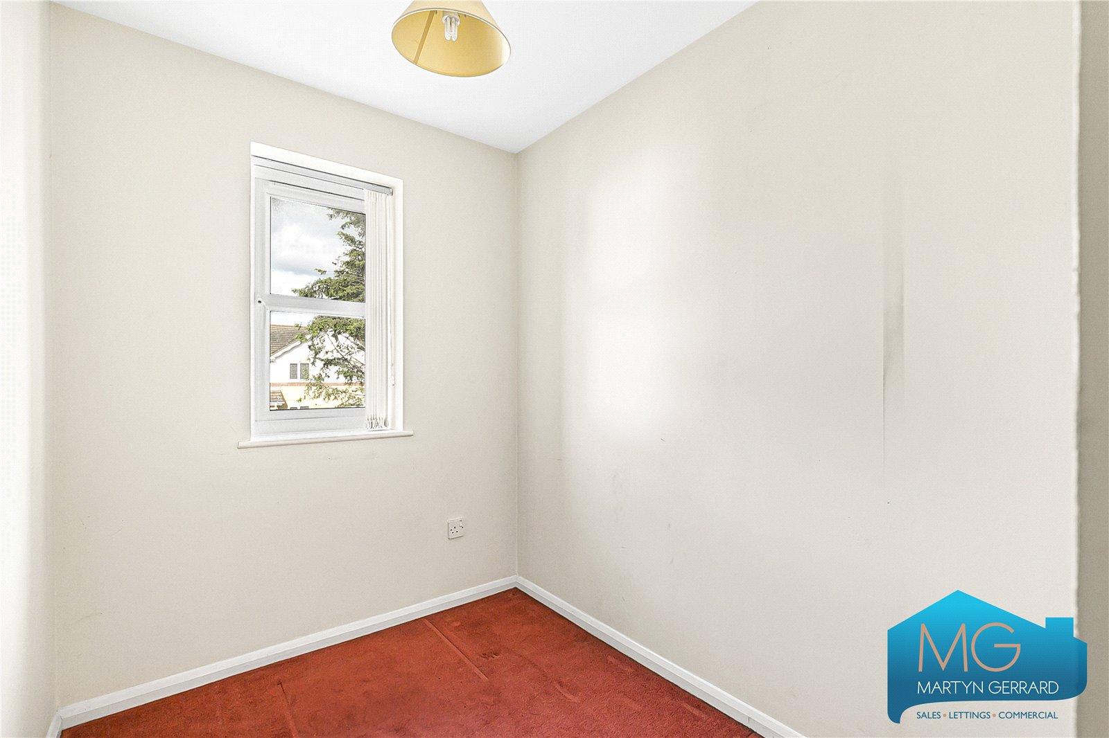 3 bedroom End of Terrace House to rent - Martyn Gerrard