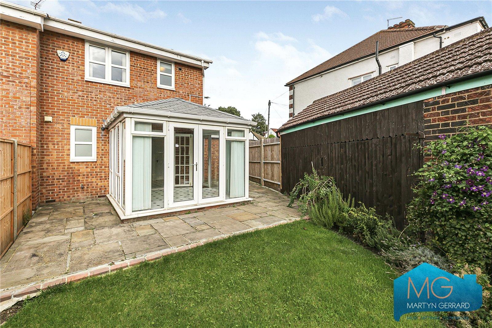 3 bedroom End of Terrace House to rent - Martyn Gerrard