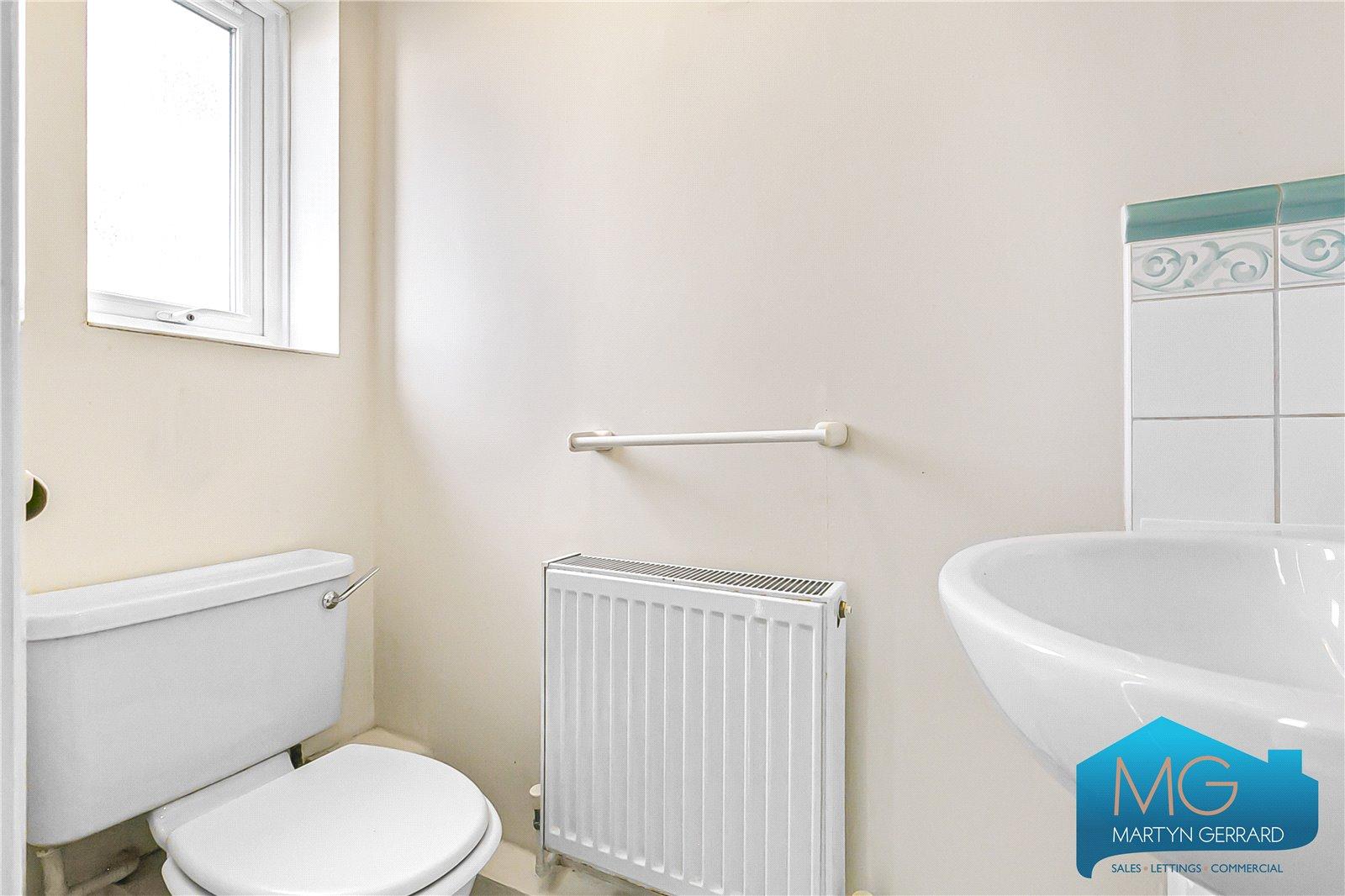 3 bedroom End of Terrace House to rent - Martyn Gerrard