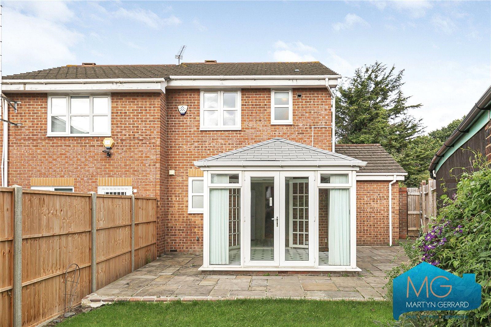 3 bedroom End of Terrace House to rent - Martyn Gerrard