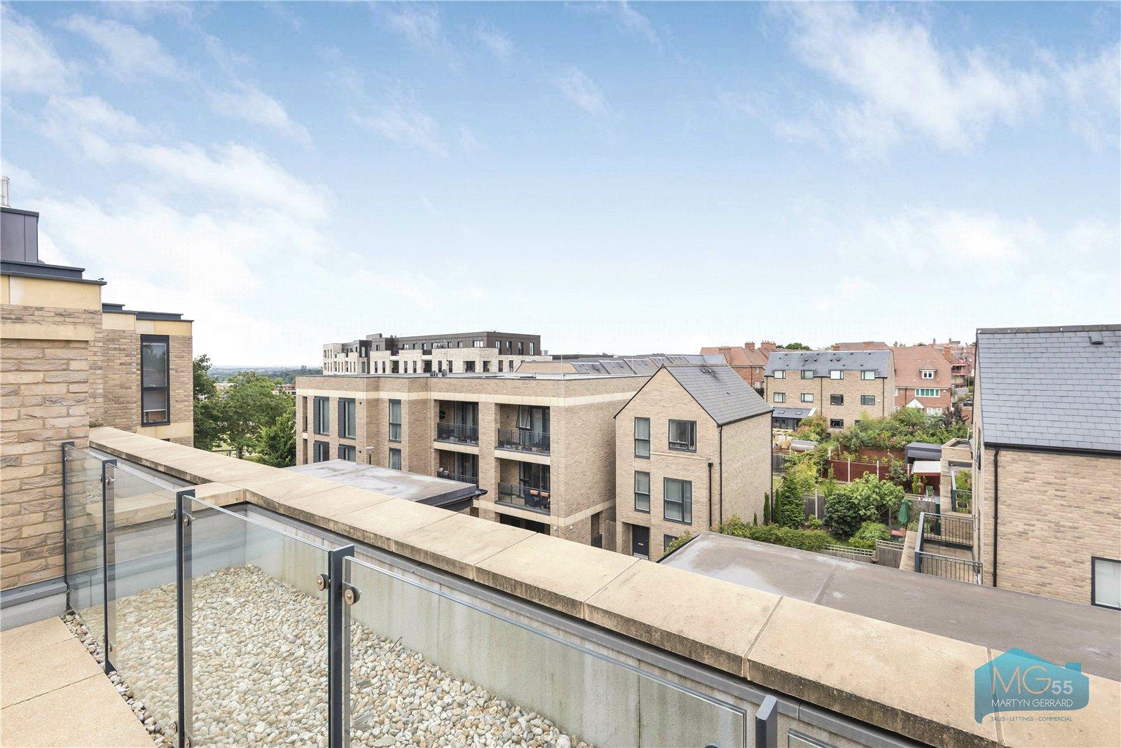 4 bedroom Terraced House to rent - Martyn Gerrard