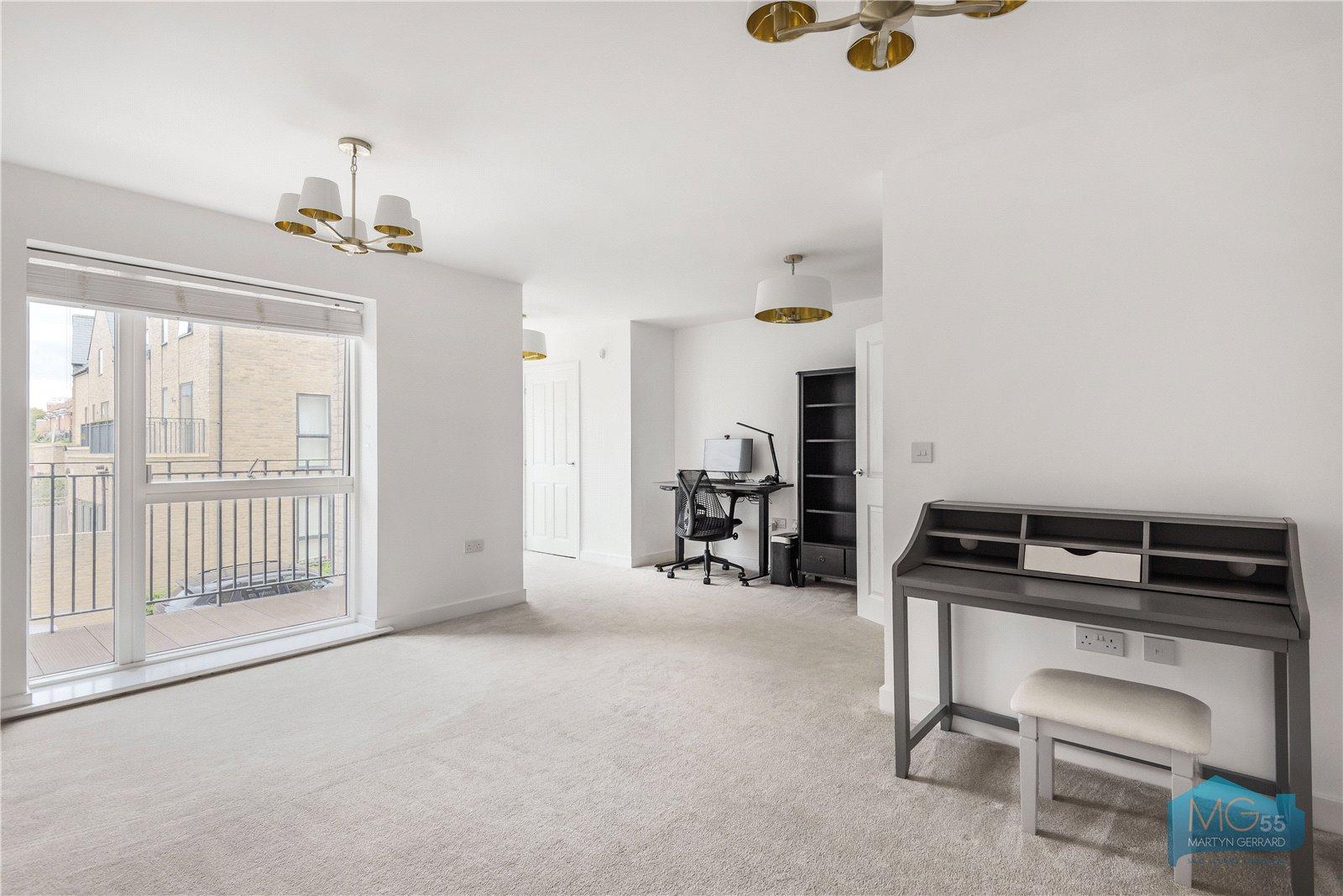 4 bedroom Terraced House to rent - Martyn Gerrard