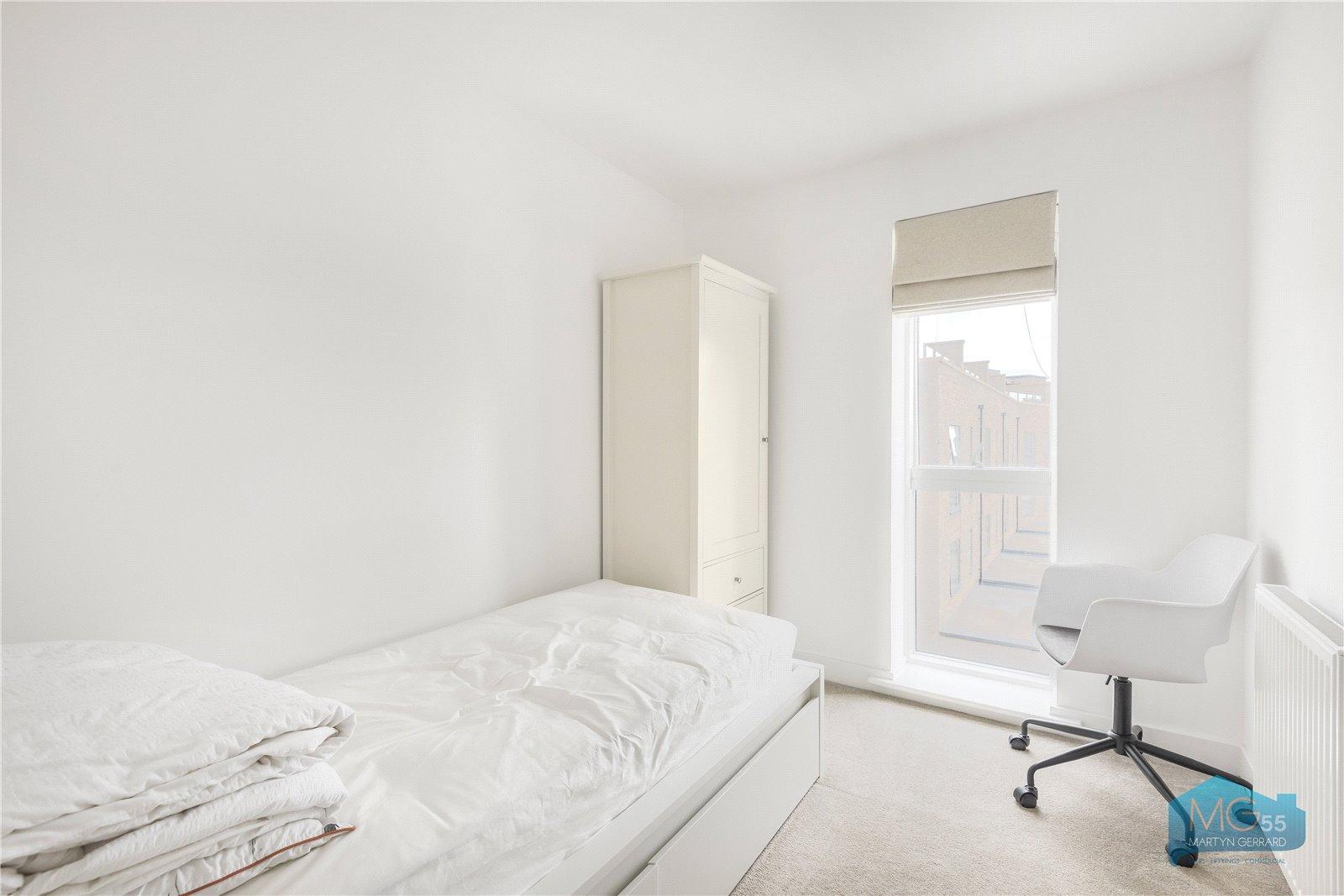 4 bedroom Terraced House to rent - Martyn Gerrard