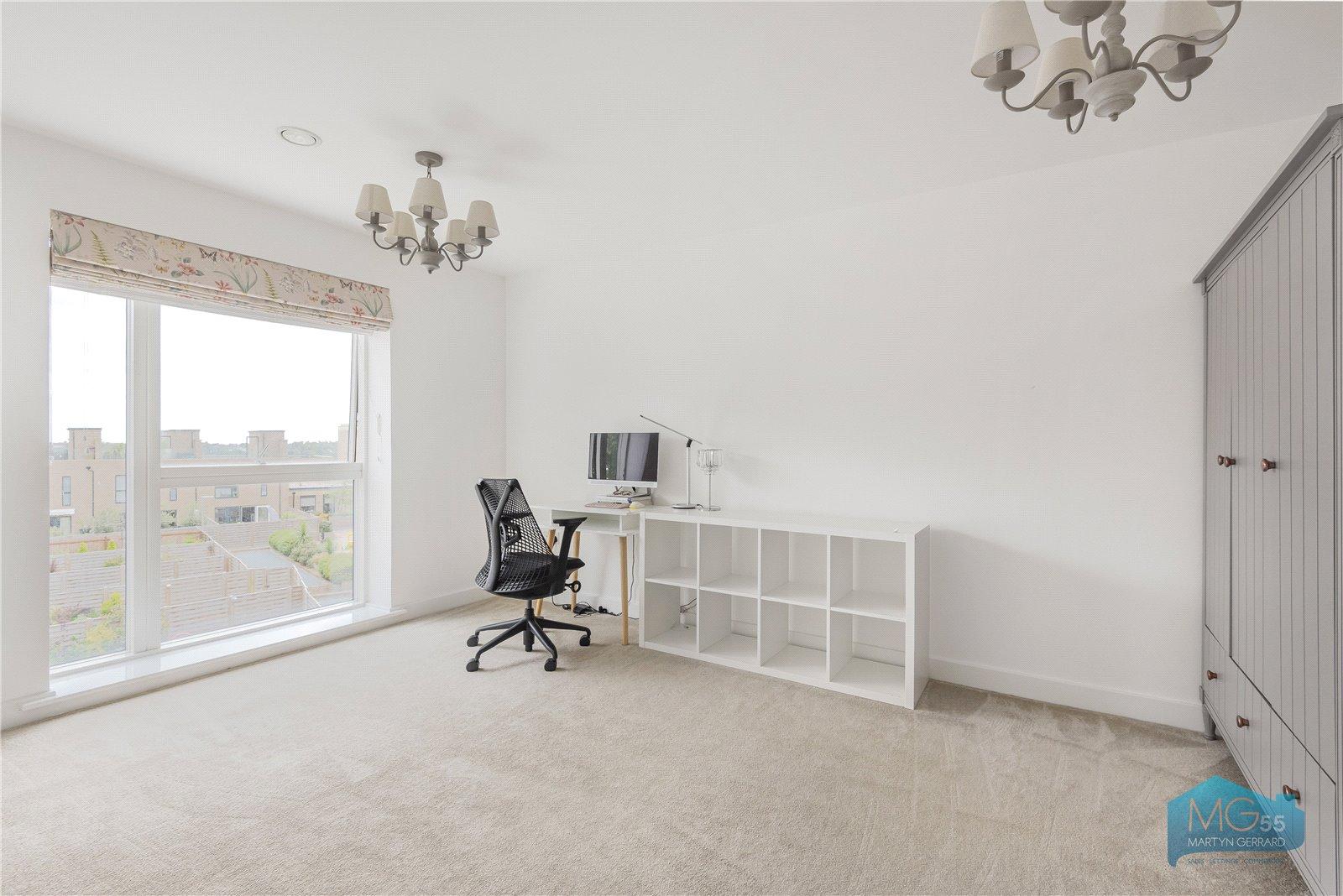 4 bedroom Terraced House to rent - Martyn Gerrard