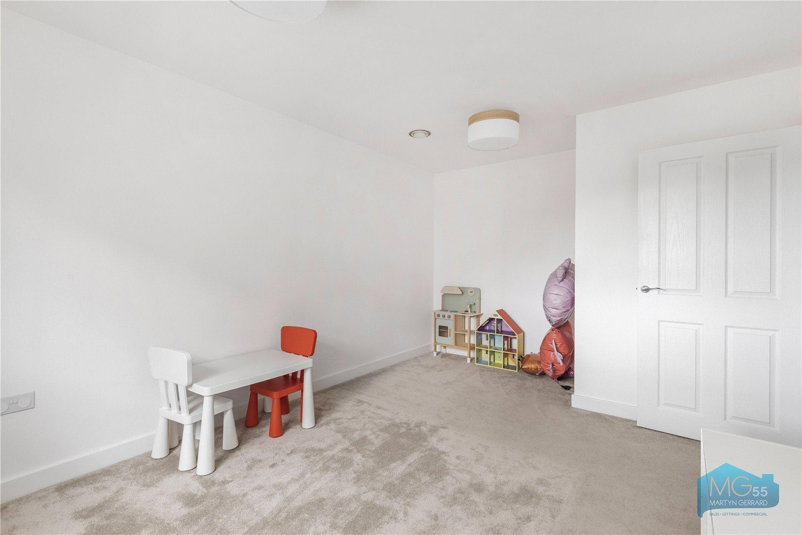 4 bedroom Terraced House to rent - Martyn Gerrard
