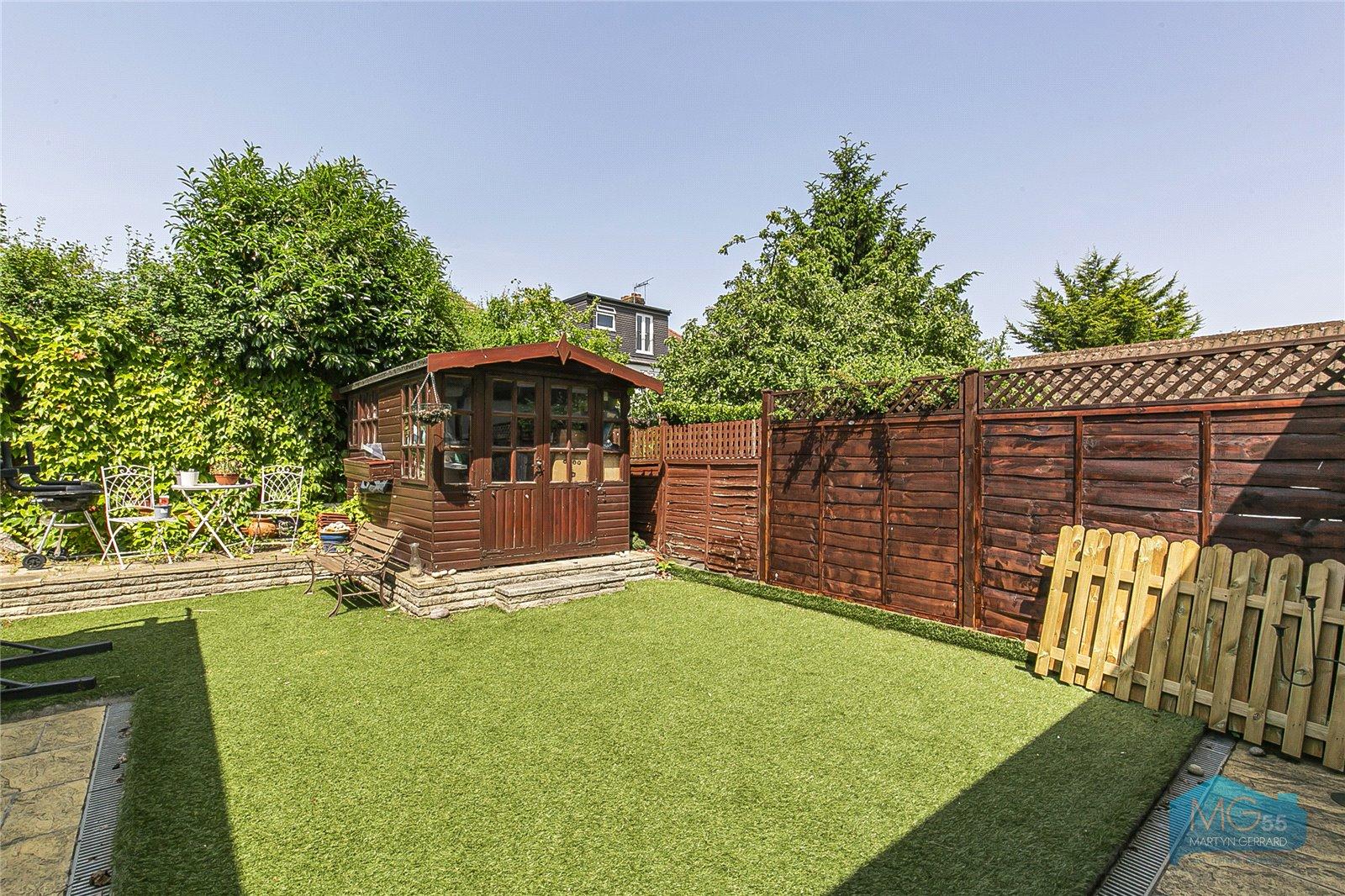 4 bedroom Semi-Detached House to rent - Martyn Gerrard