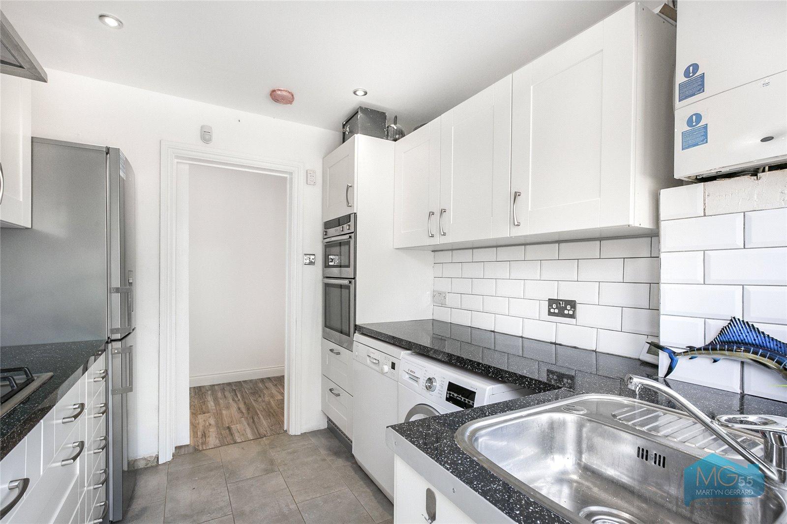 2 bedroom Maisonette to rent - Martyn Gerrard