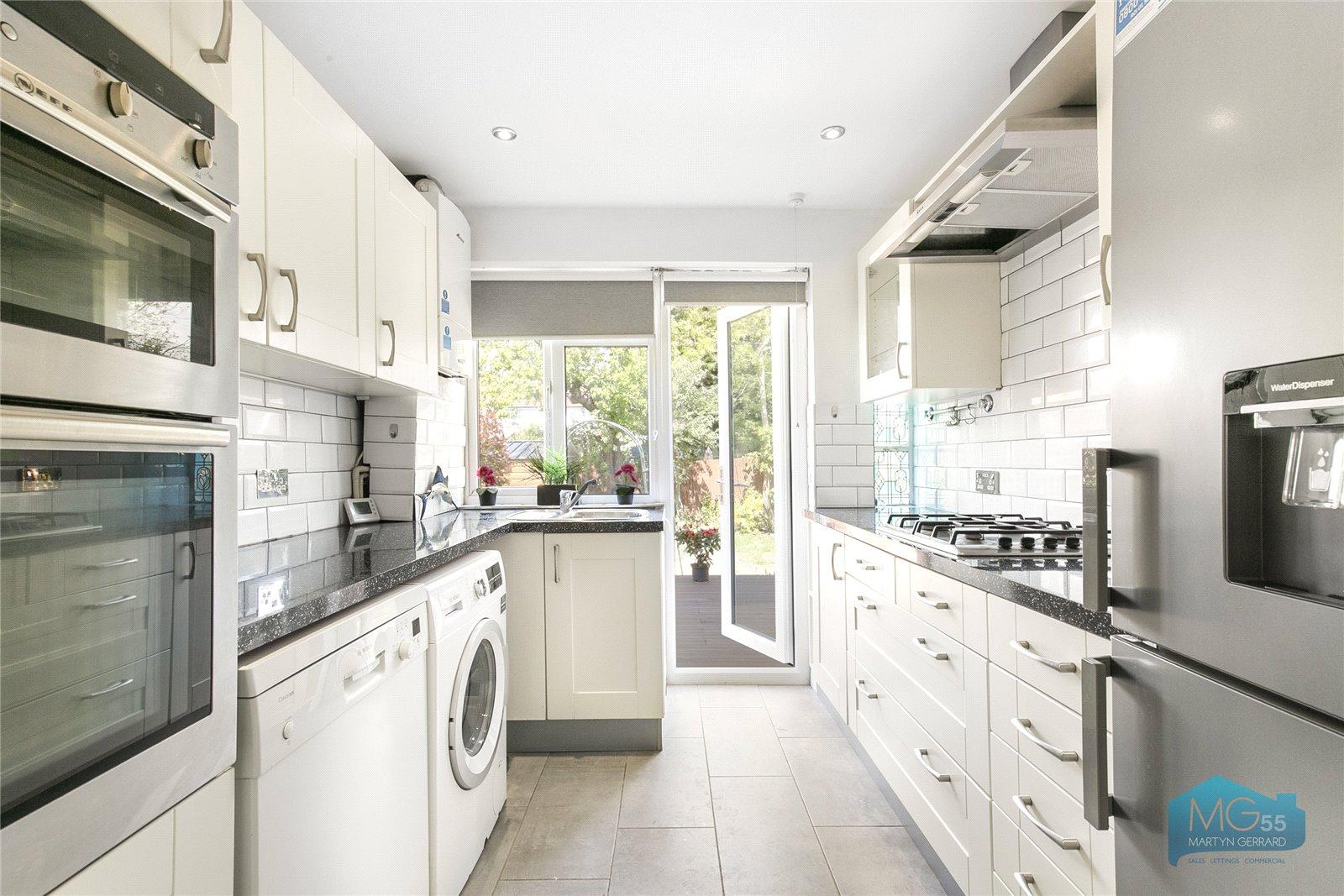2 bedroom Maisonette to rent - Martyn Gerrard
