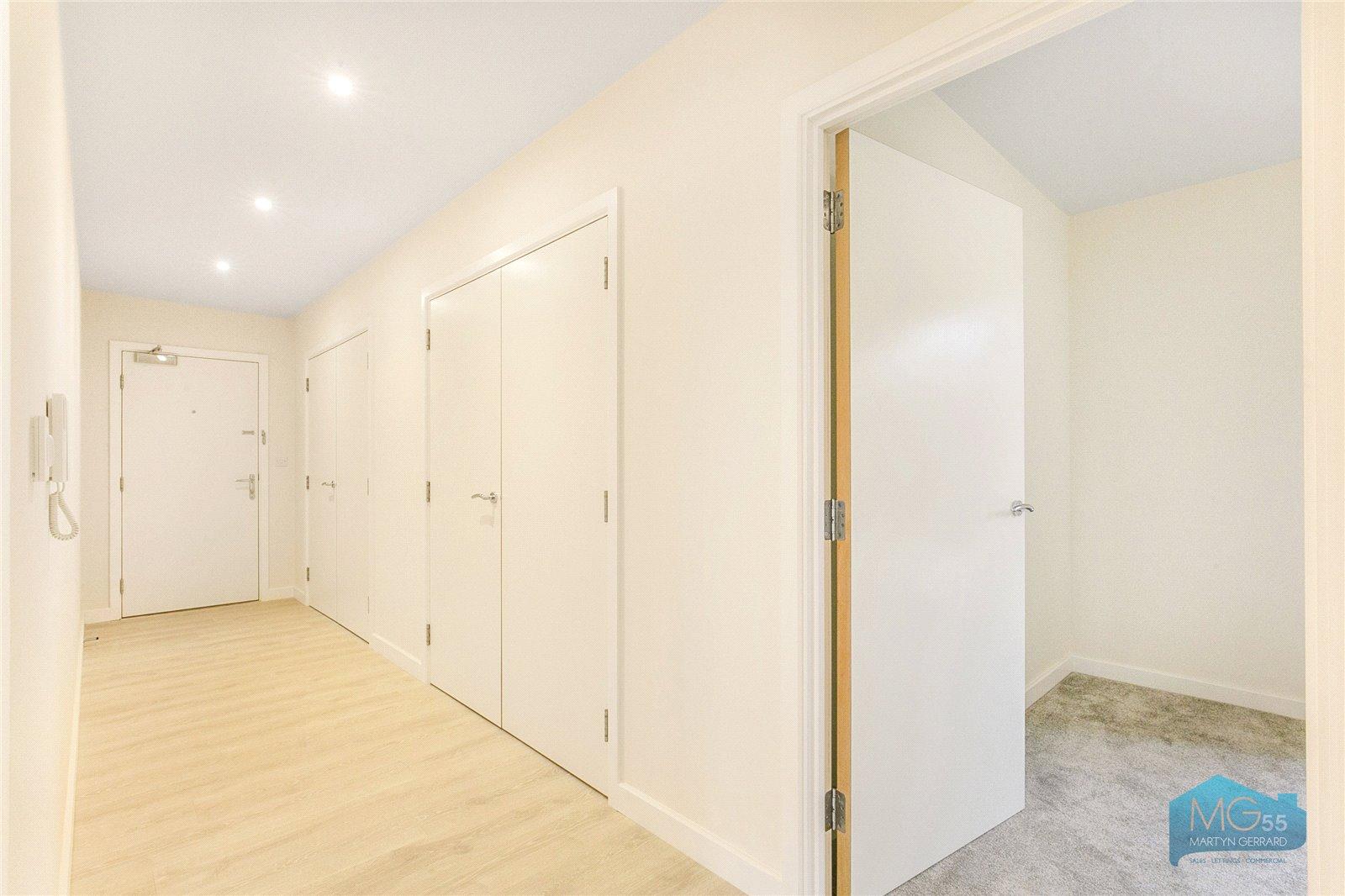 1 bedroom Ground Floor Flat to rent - Martyn Gerrard