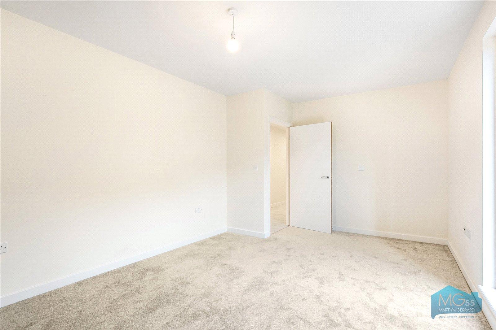 1 bedroom Ground Floor Flat to rent - Martyn Gerrard