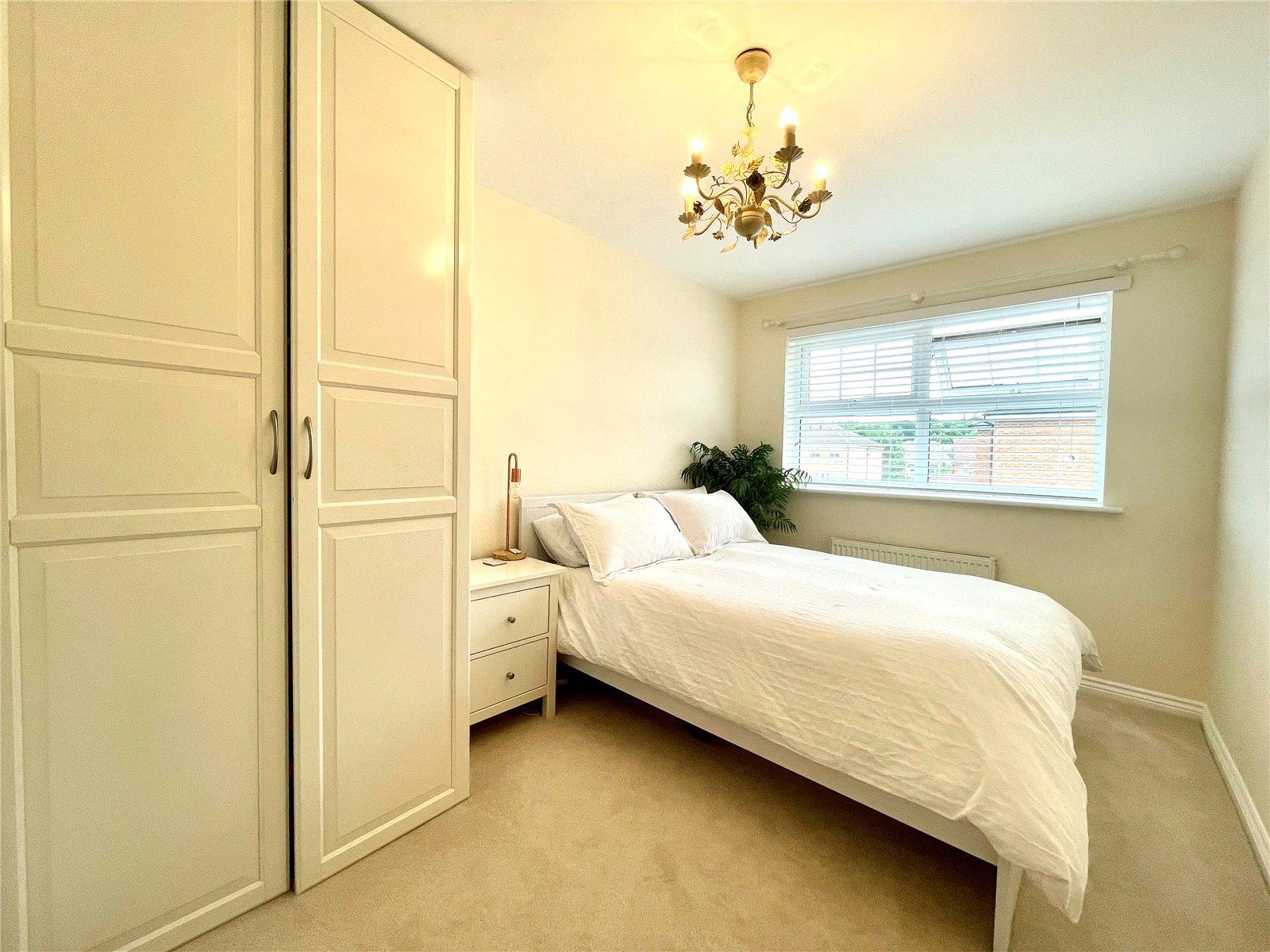 2 bedroom Apartment to rent + ' - Martyn Gerrard