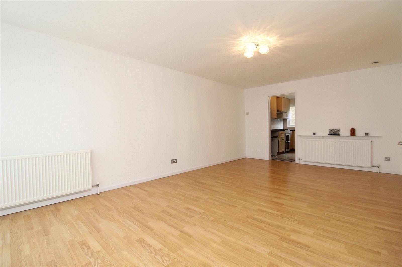 2 bedroom Apartment to rent + ' - Martyn Gerrard