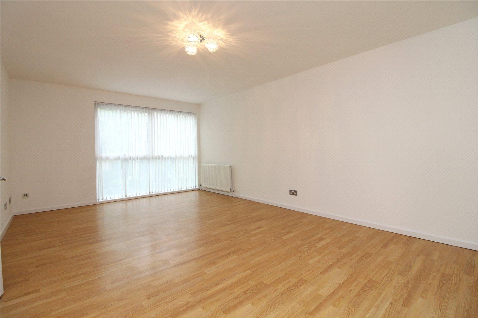 2 bedroom Apartment to rent + ' - Martyn Gerrard
