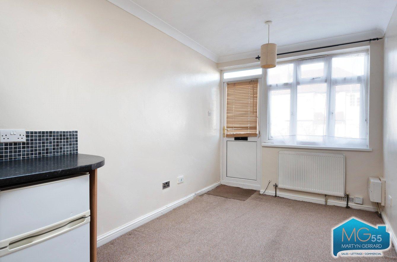 1 bedroom Apartment to rent - Martyn Gerrard